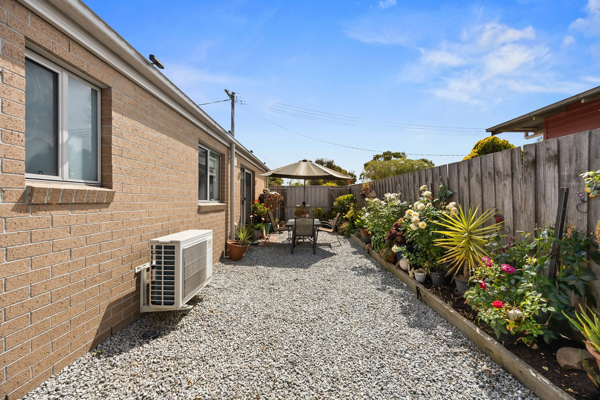 3-bedroom house at 2 Schroeter Street, Winchelsea, VIC 3241, Surf Coast, Victoria