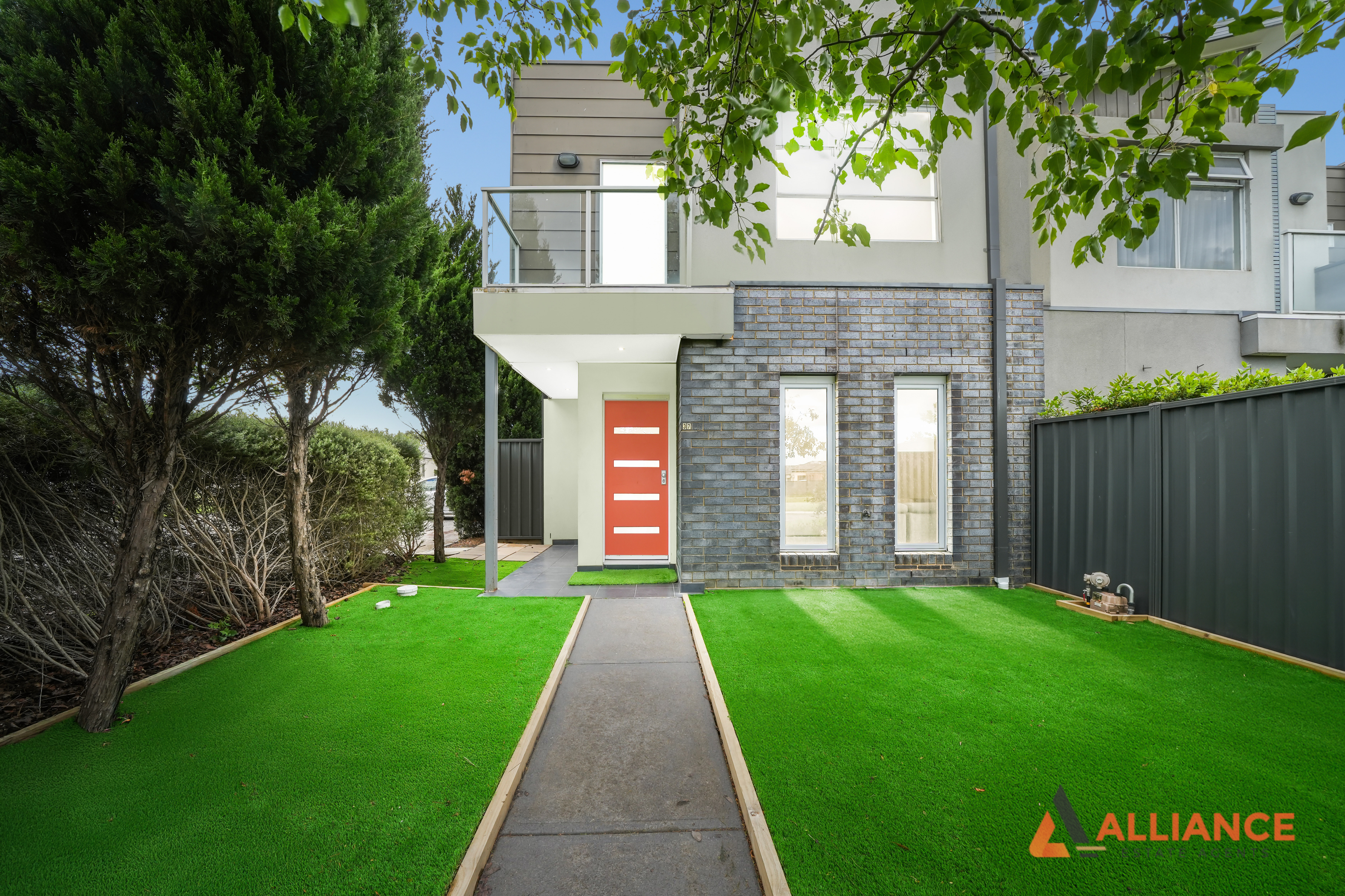 3-bedroom unit at 37 Kirkstead Grove, Craigieburn, VIC 3064, , Victoria