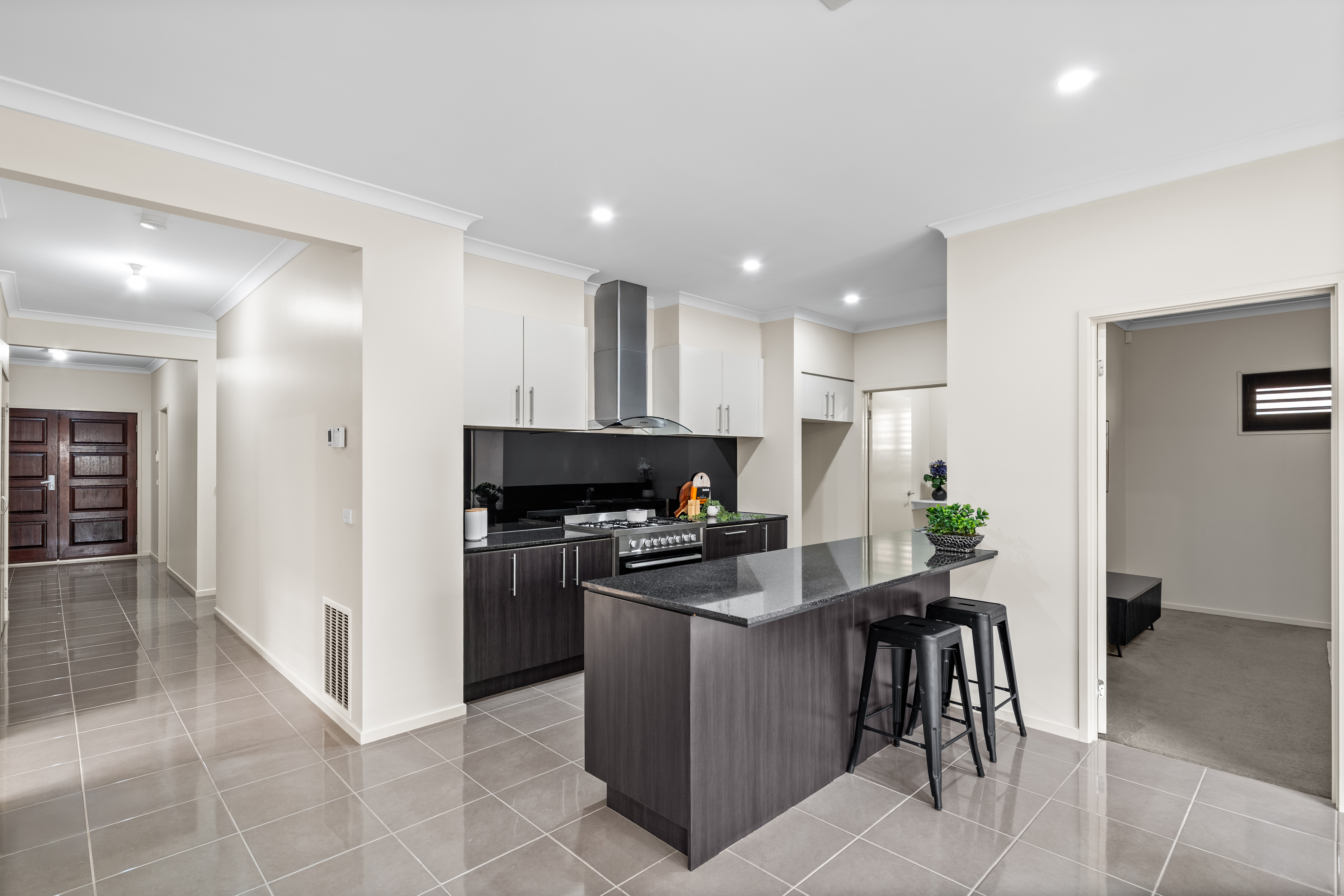7 RADMAN STREET, Epping VIC 3076 - Image 3