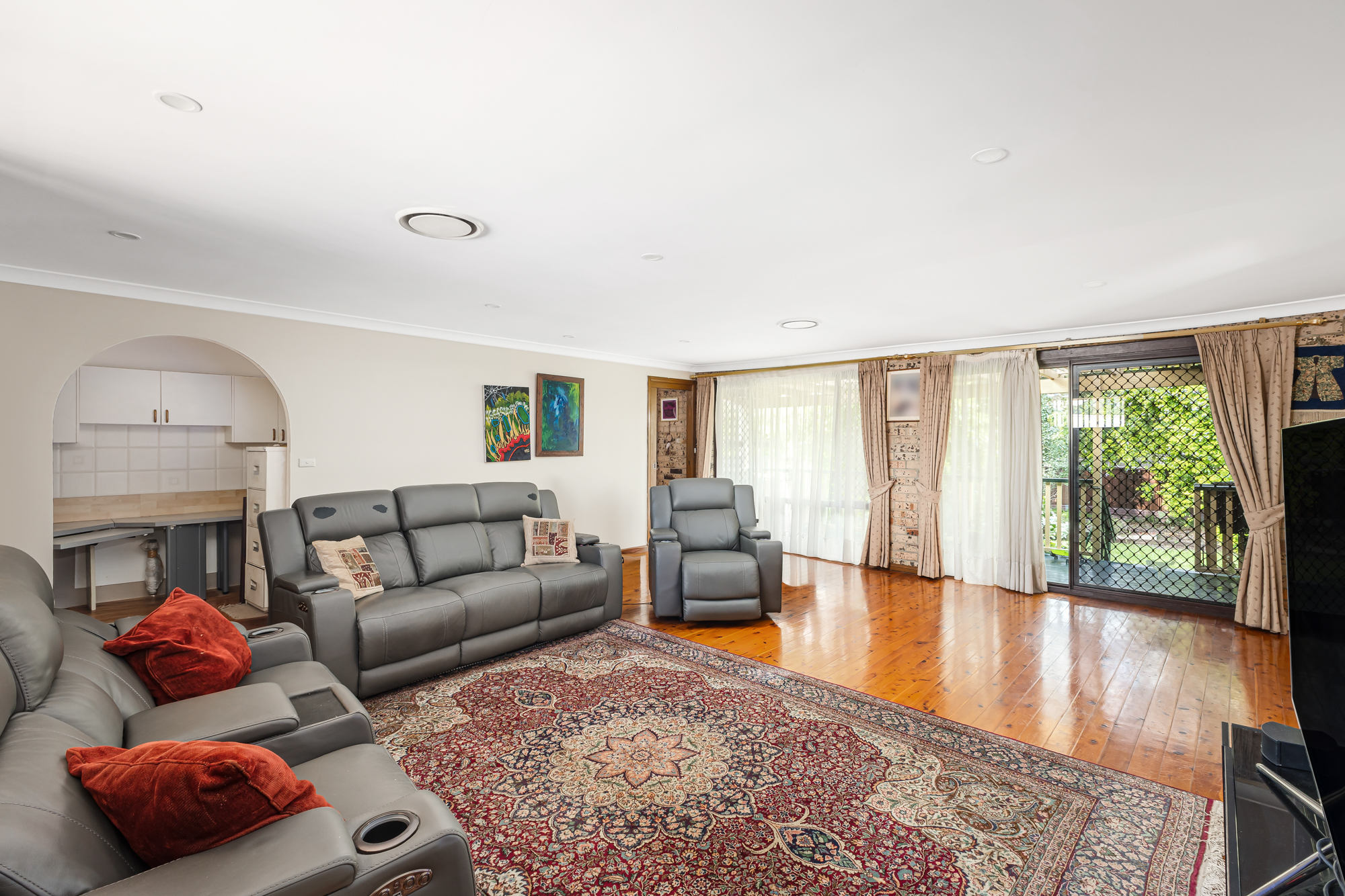 5 CROCUS PLACE, Quakers Hill NSW 2763 - Image 4