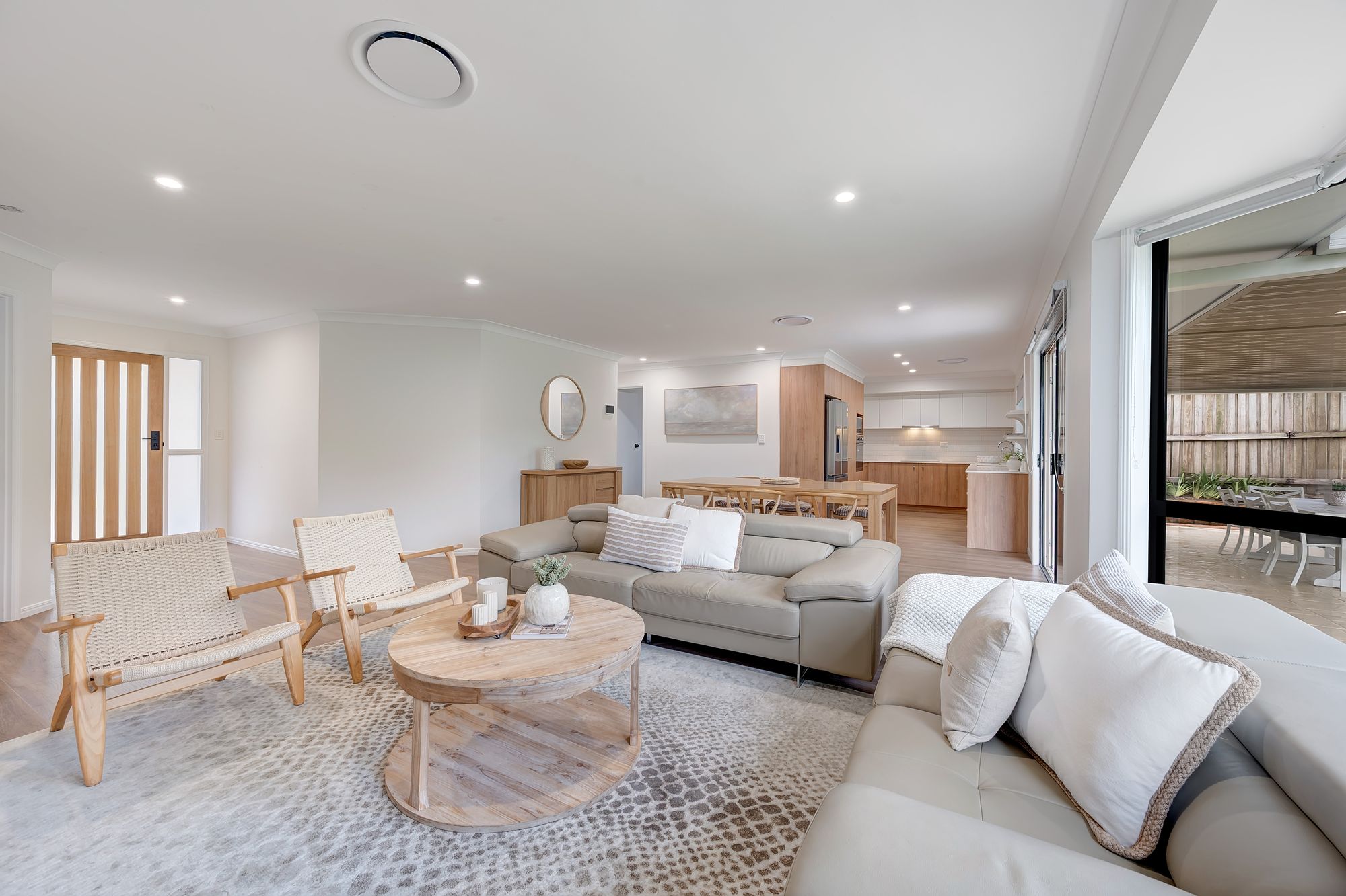 2 WATERLILY PLACE, Calamvale QLD 4116 - Image 2