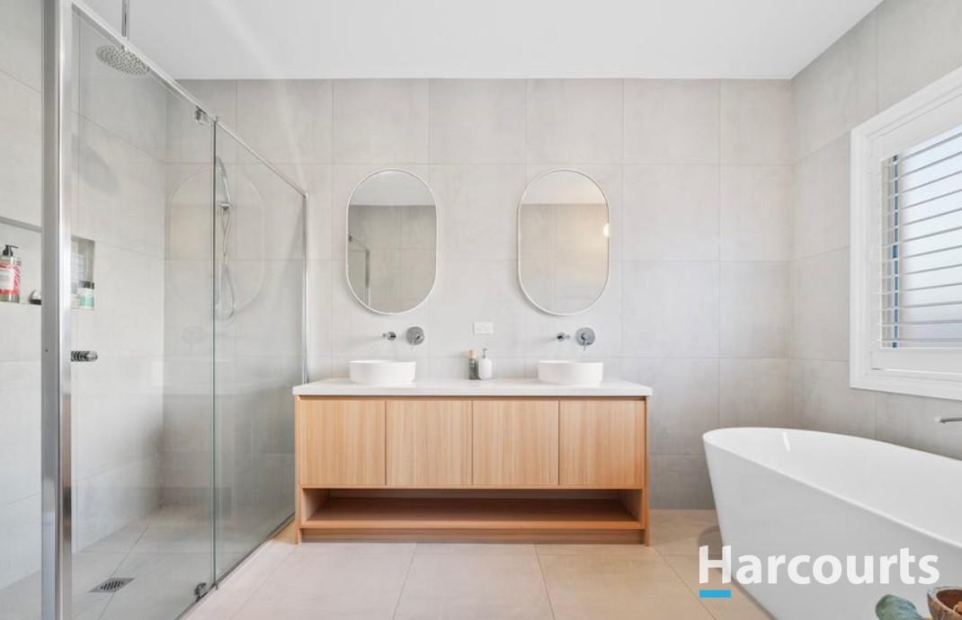 5-bedroom house at 26 Watergardens Cct, Lyndhurst, Vic, 3975, Casey, Victoria