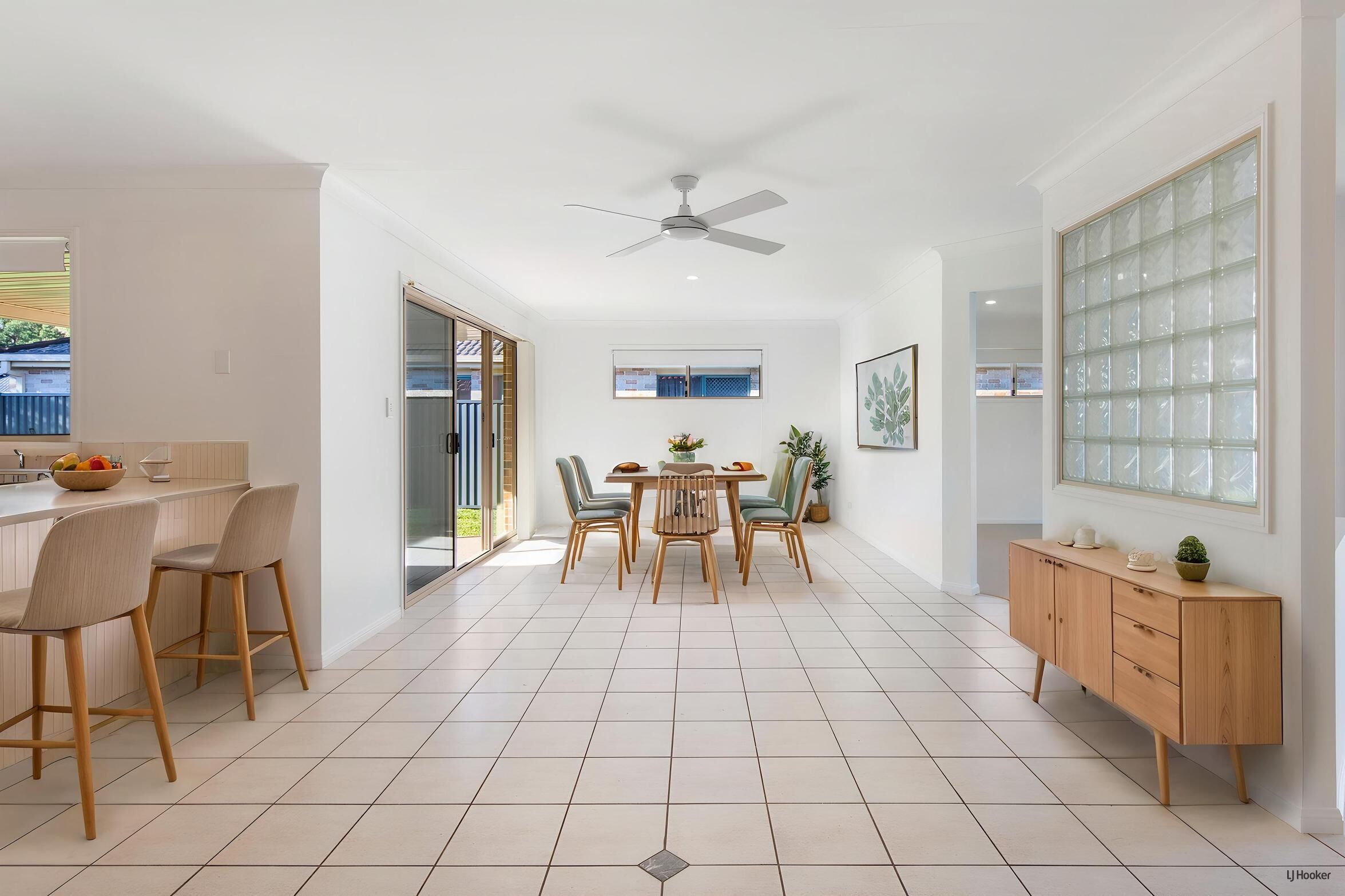 16 Chippendale Crescent, Currumbin Waters, QLD 4223 - Image 4
