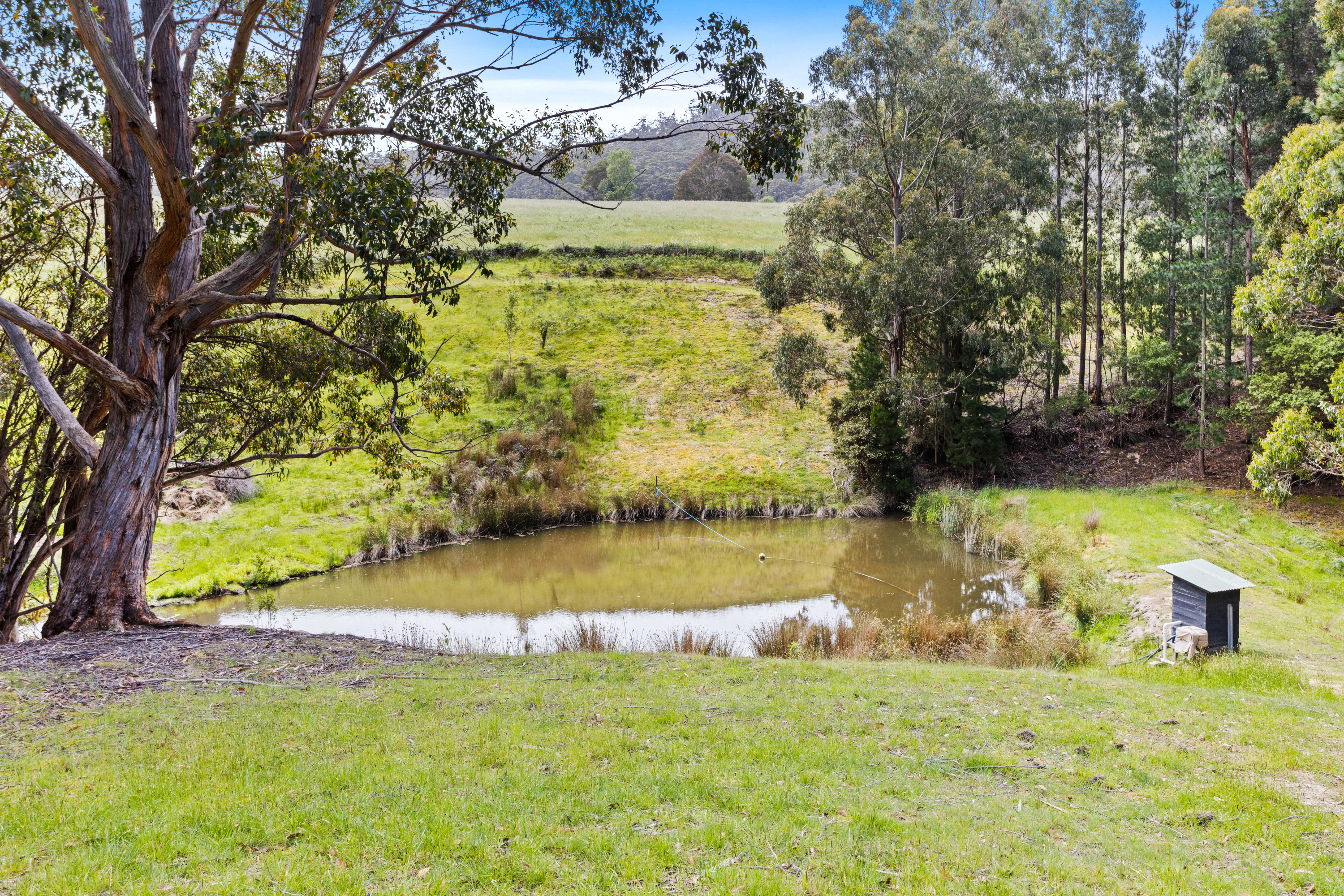 5-bedroom house at HONEYWOOD COTTAGE 72 PULLENS ROAD, WOODBRIDGE TAS 7162, Kingborough, Tasmania
