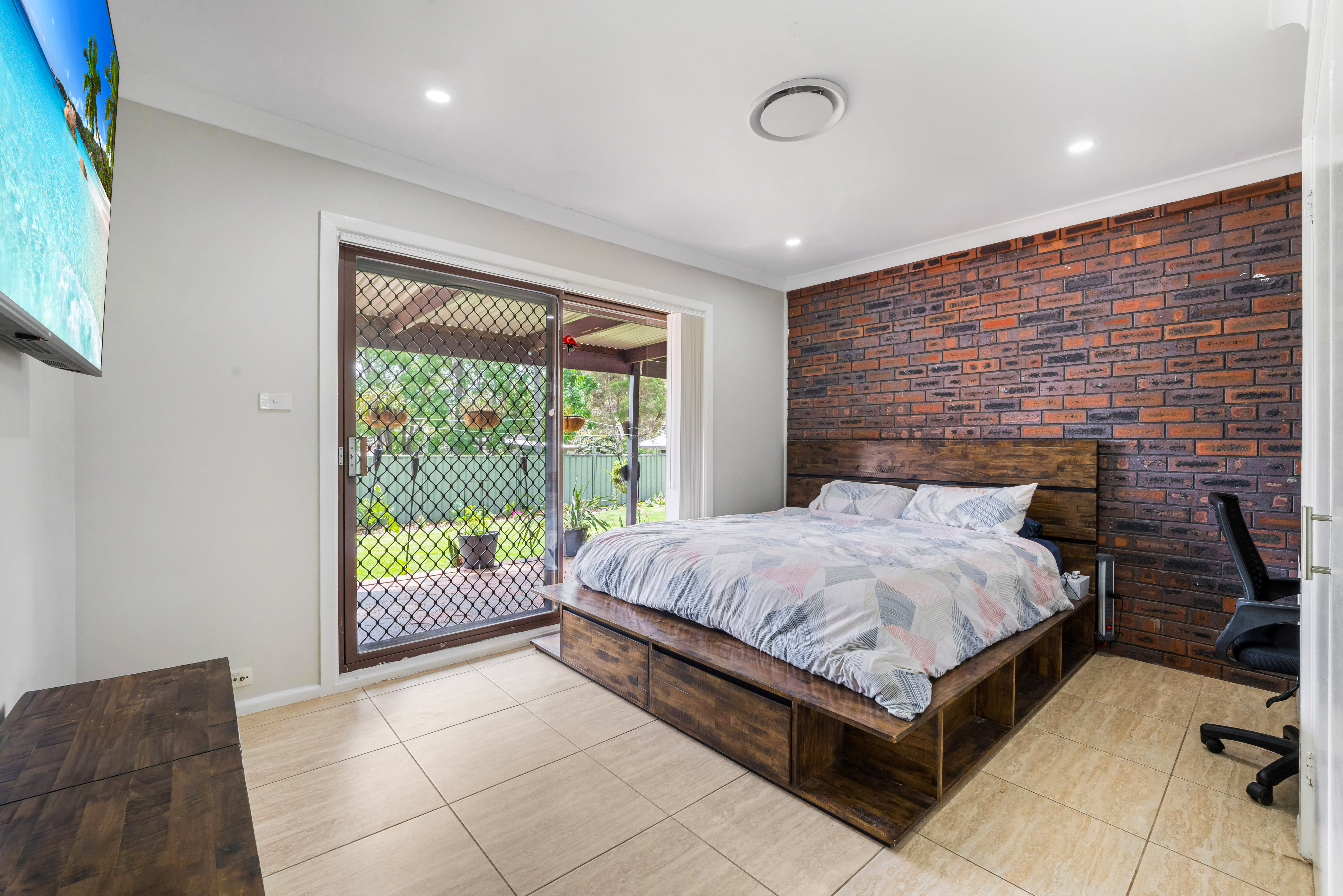 5-bedroom house at 72 Bellinger Road, Ruse, NSW 2560, , New South Wales