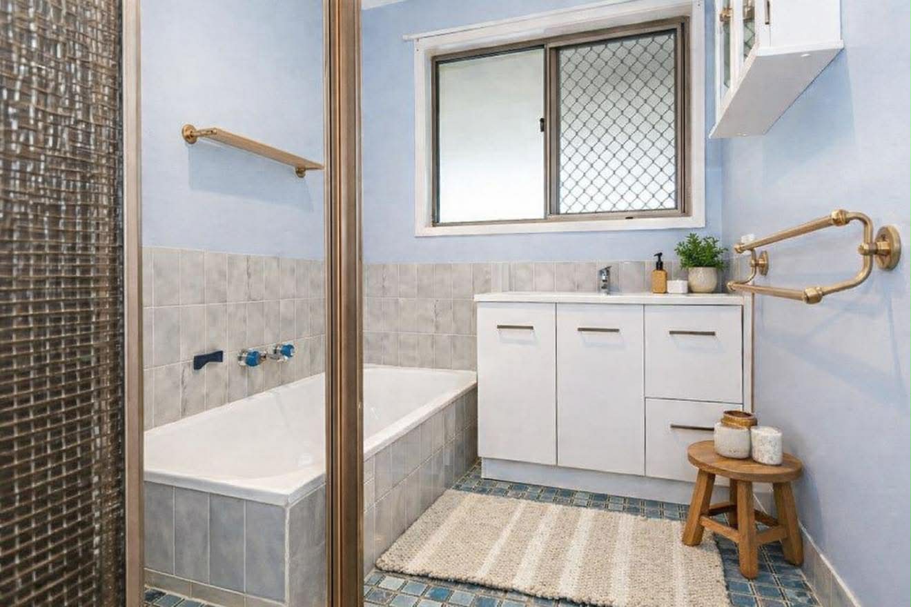 3-bedroom house at 10 Paperbark Street, Crestmead, QLD 4132, Logan, Queensland