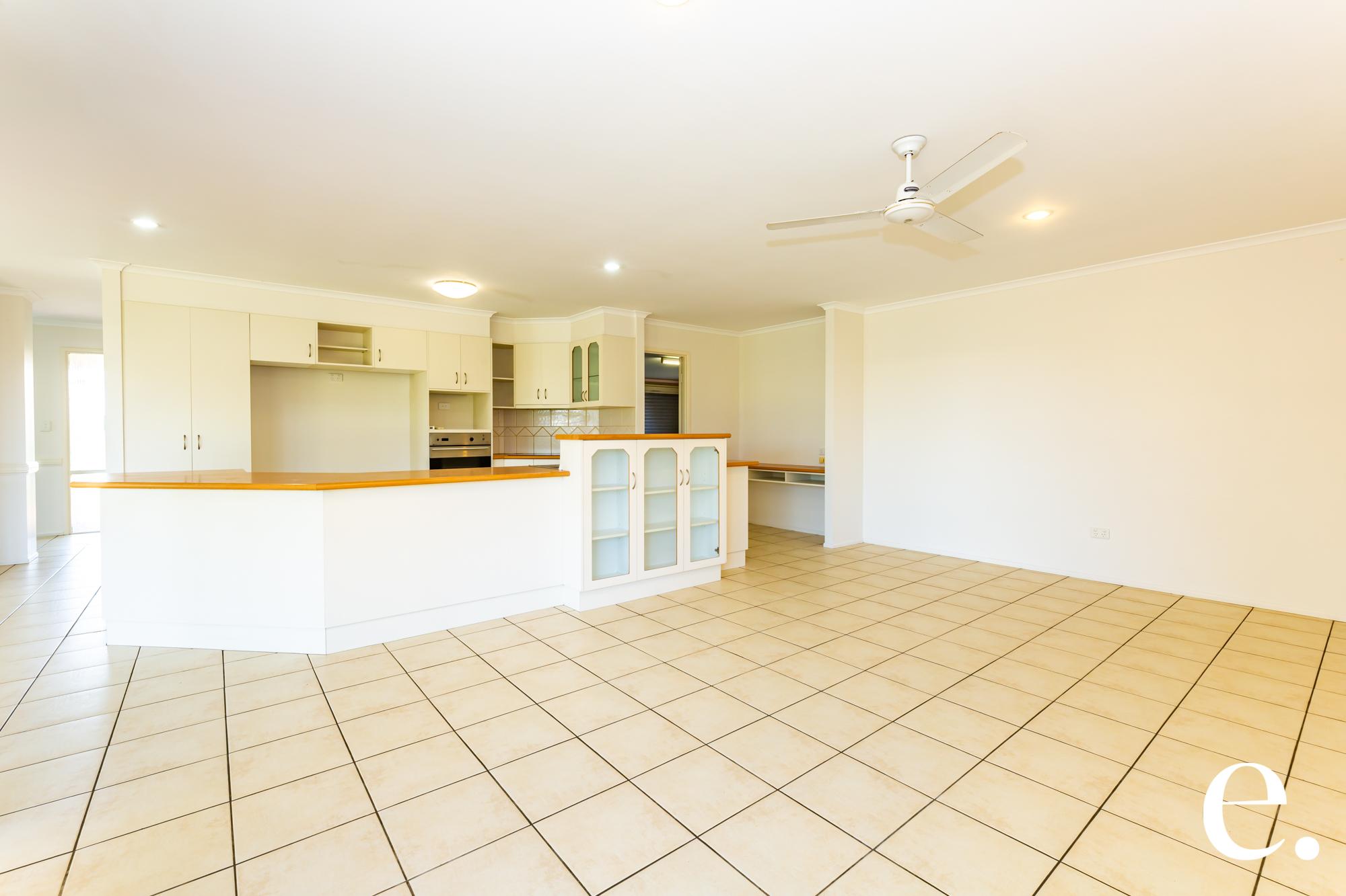 26 CHANCELLOR DRIVE, Avenell Heights QLD 4670 - Image 4