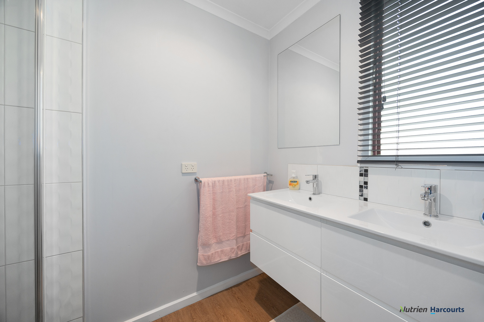 3-bedroom house at 19 Fifth Street, Eildon, VIC 3713, Murrindindi, Victoria