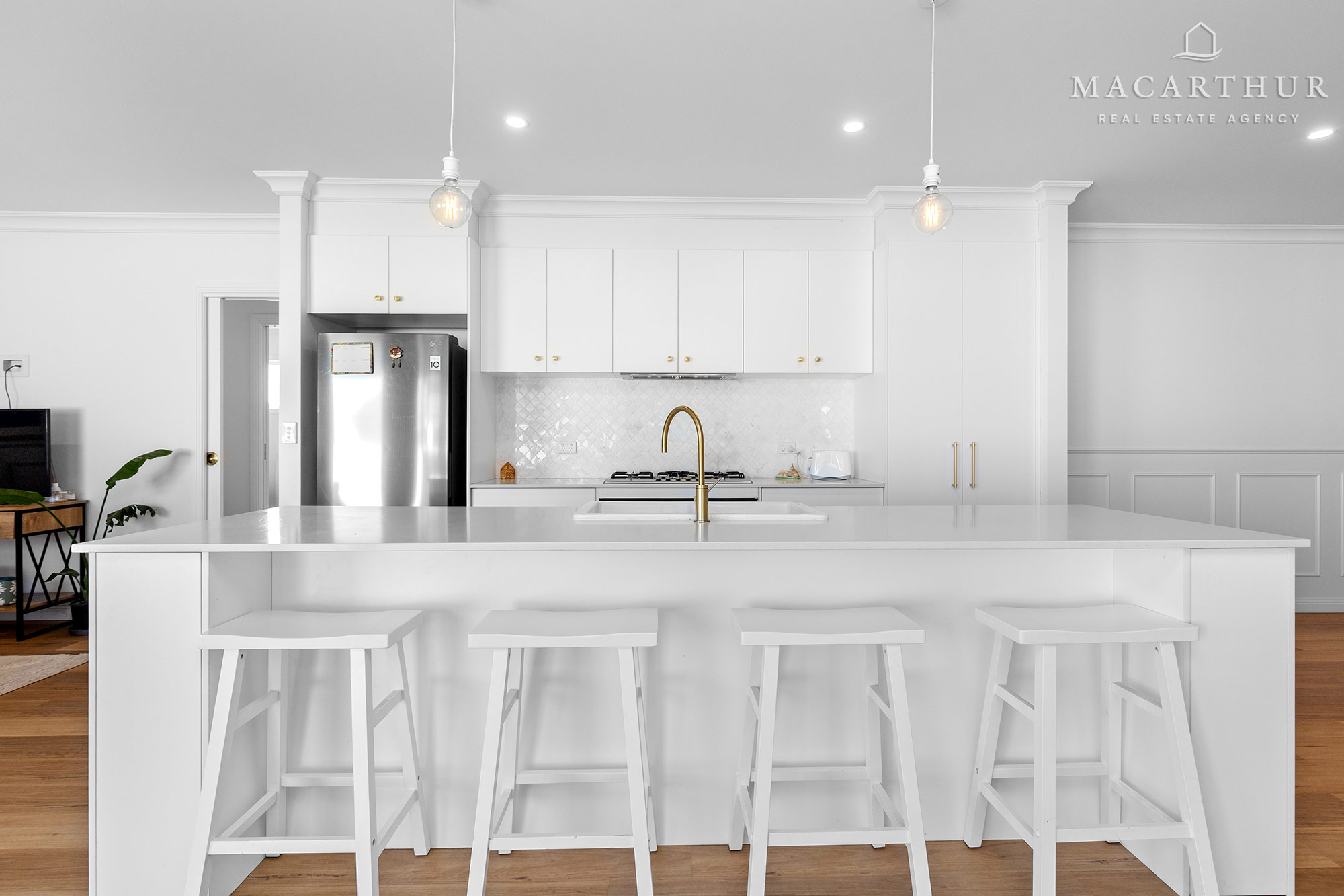 68 JUMBUCK DRIVE, Gobbagombalin NSW 2650 - Image 6