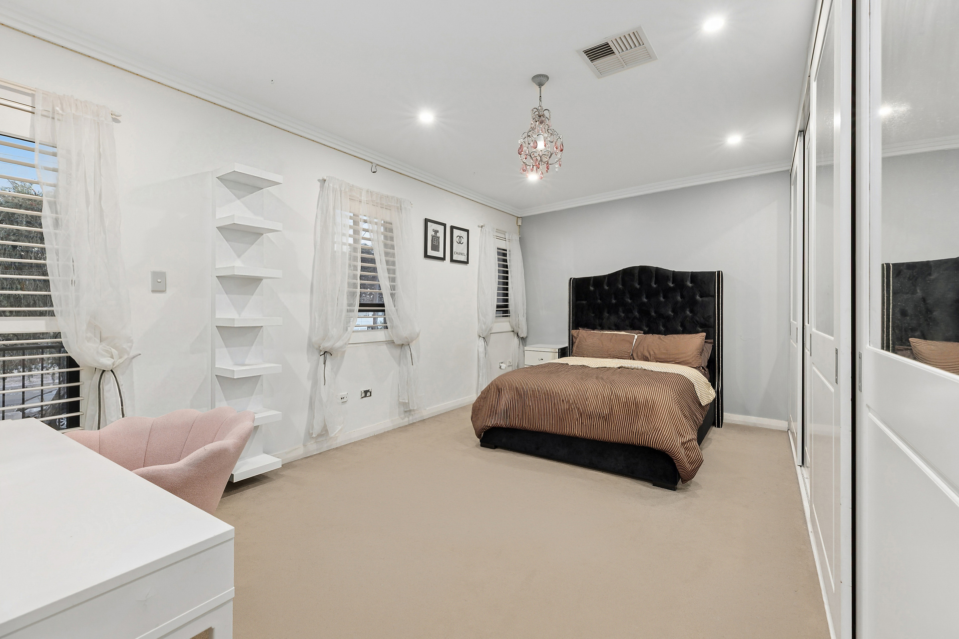 77 MAIDEN STREET, Greenacre NSW 2190 - Image 8