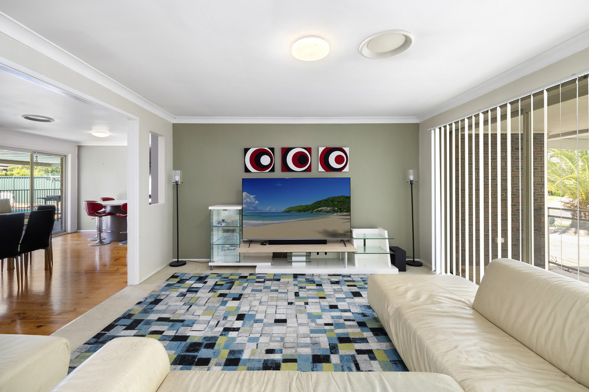 9 DENING CLOSE, Chipping Norton NSW 2170 - Image 3