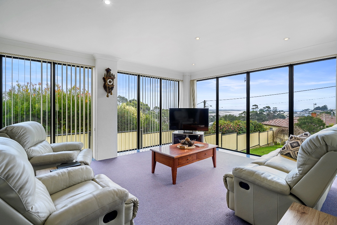 63 Smith Street, Smithton, TAS 7330 - Image 4