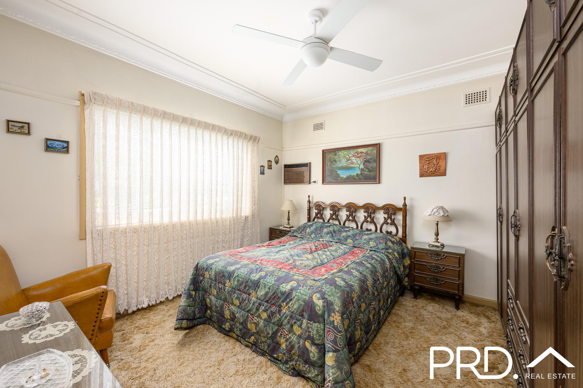 12 BRIGHTON AVENUE, Panania NSW 2213 - Image 6