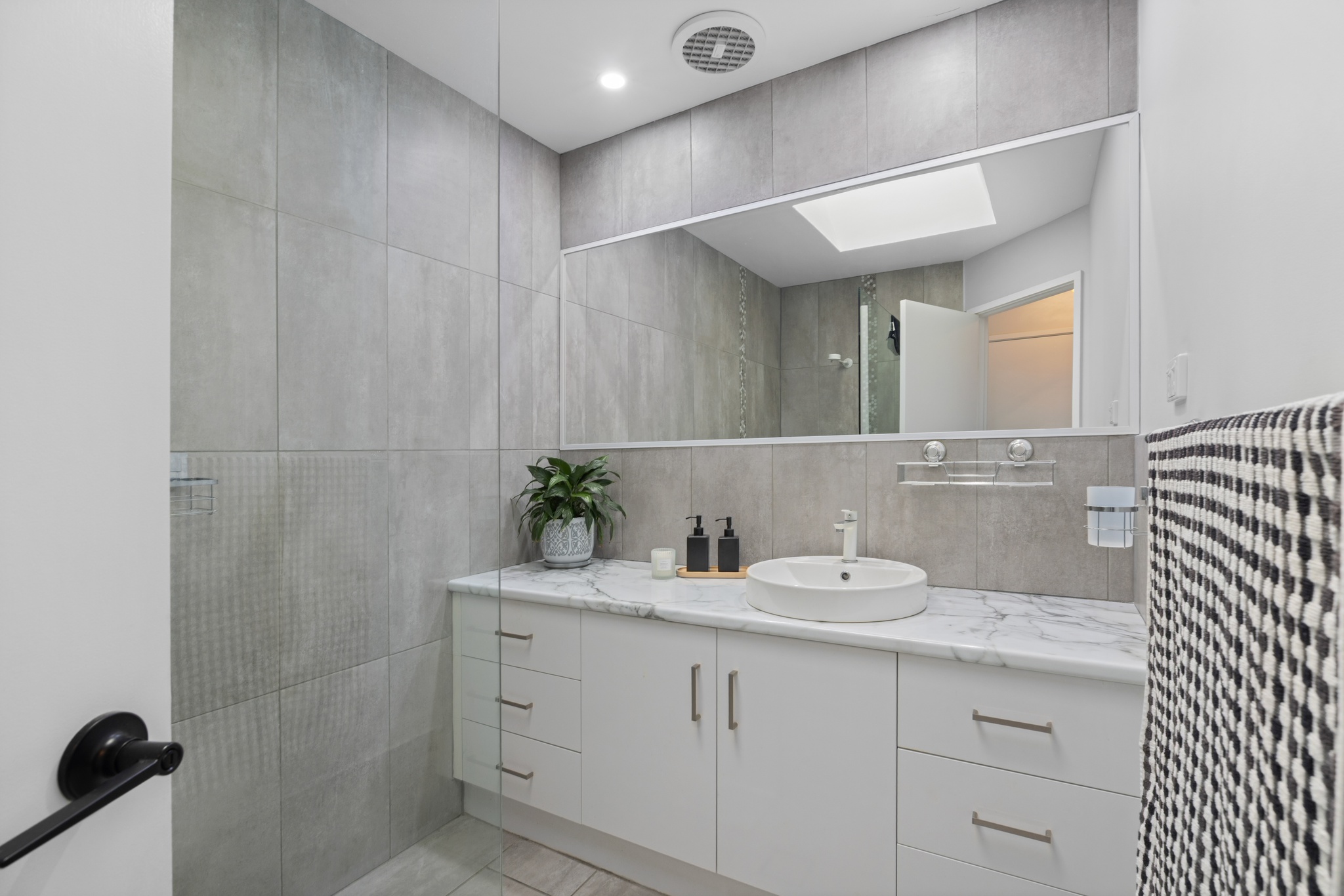 2-bedroom unit at 3/560 Wyse Street, Albury, NSW 2640, Albury, New South Wales