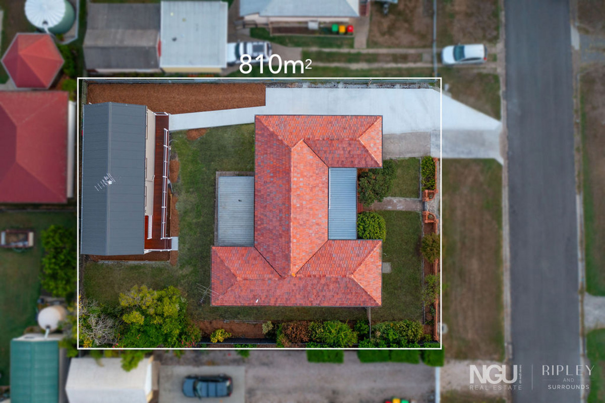 24 CROWN STREET, Silkstone QLD 4304 - Image 2