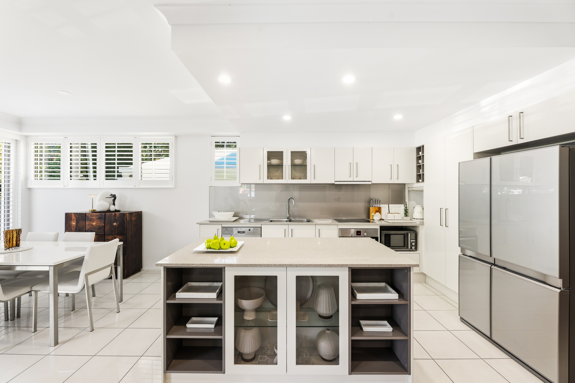 3-bedroom unit at 2 21 EWART STREET, BURLEIGH HEADS QLD 4220, Gold Coast, Queensland