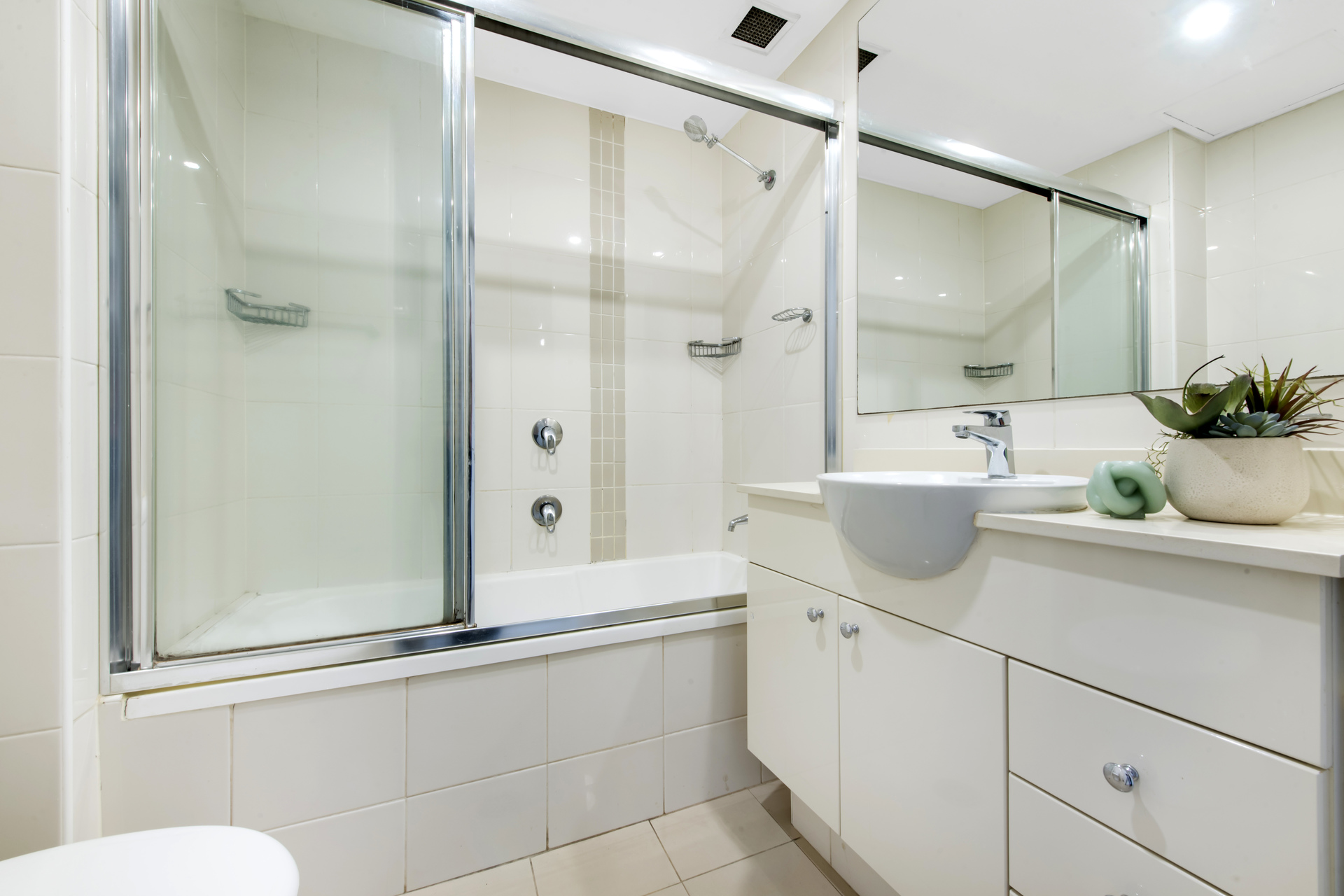 68/107-121 Quay Street, Haymarket, NSW 2000 - Image 6