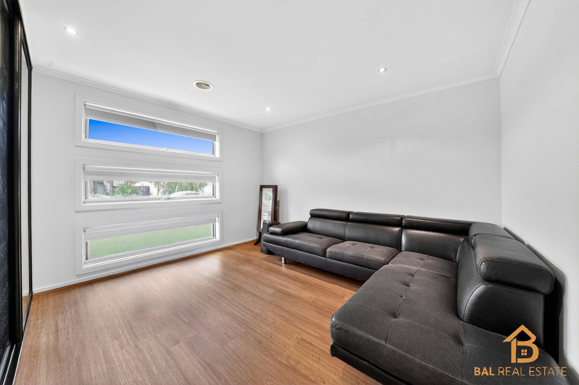 22 GASCOYNE WAY, Truganina VIC 3029 - Image 4