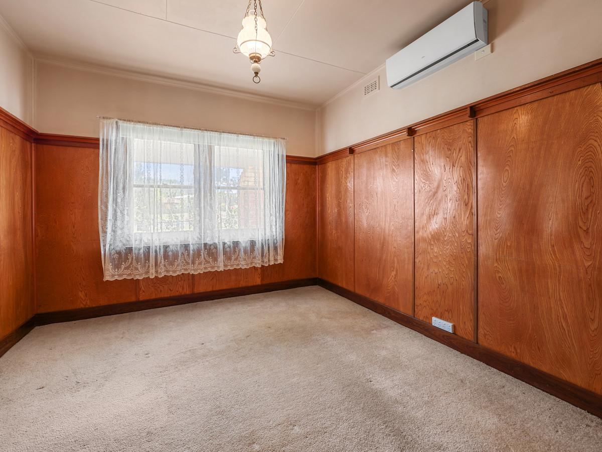 3-bedroom house at 135 Coleraine Road, Hamilton, VIC 3300, Southern Grampians, Victoria