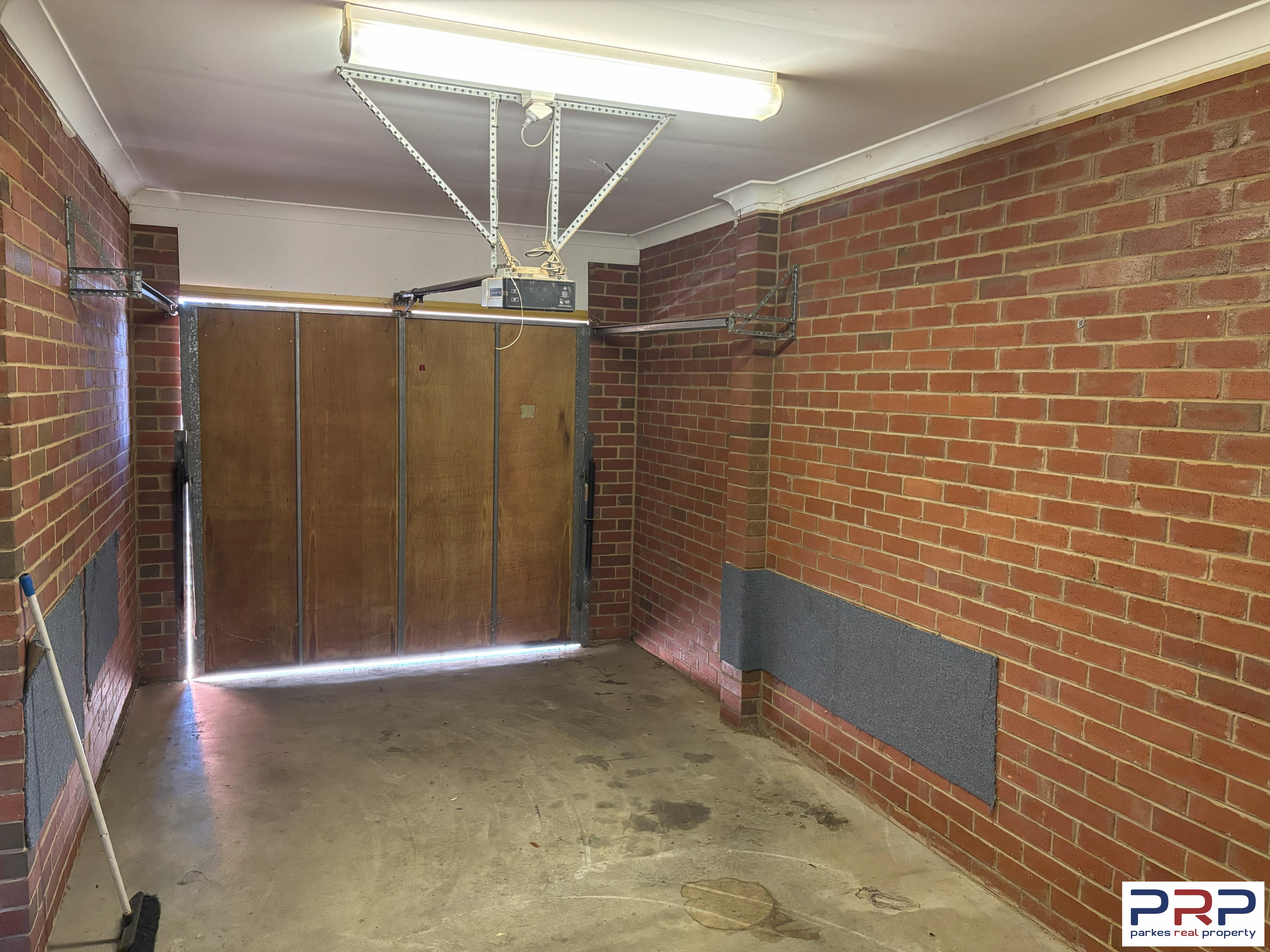 3-bedroom house at 1/4 Friendship Place, Parkes, NSW 2870, Parkes, New South Wales