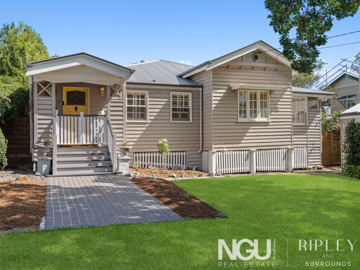 13 OLMAI AVENUE, Eastern Heights QLD 4305 - Image 1