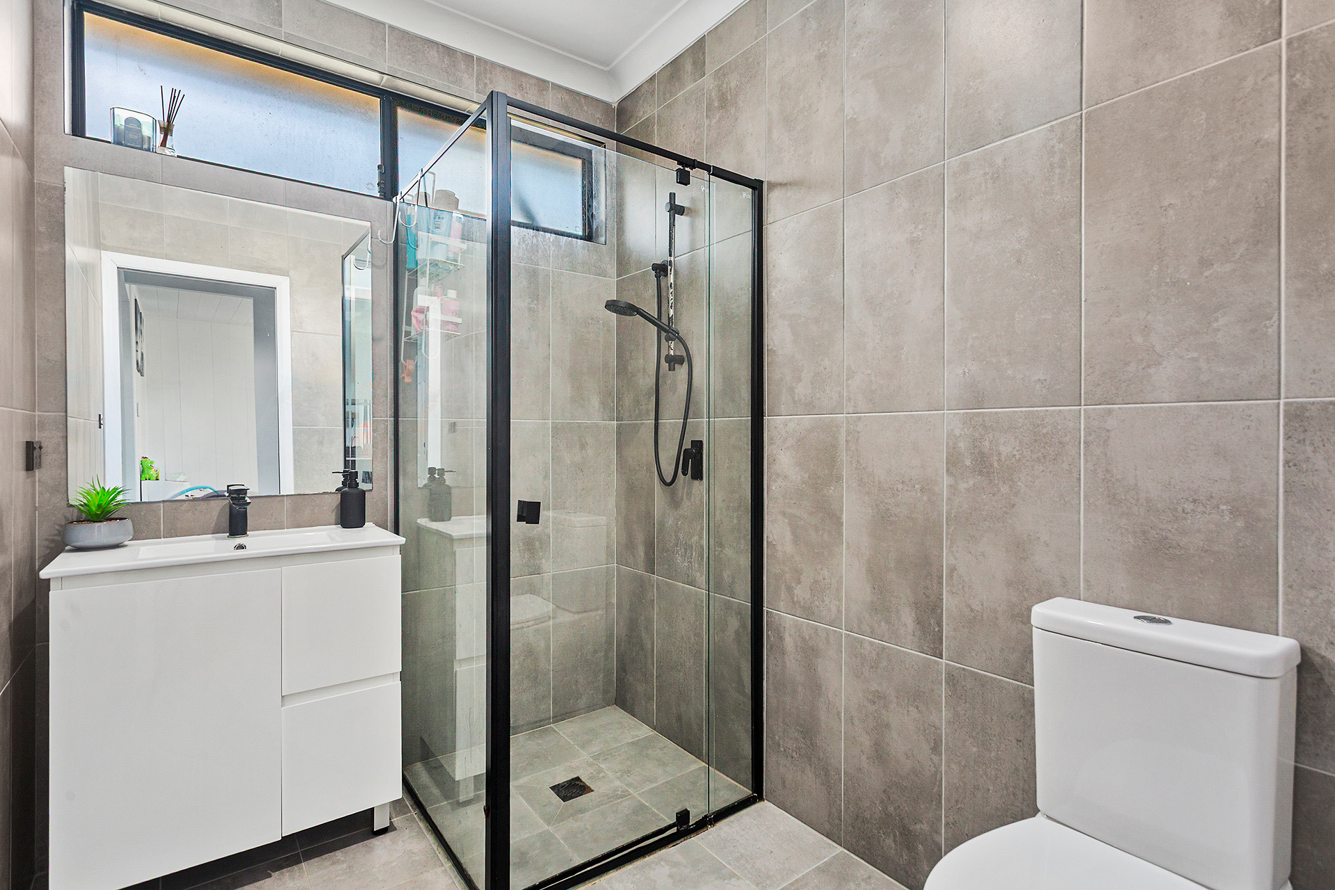 48 WOODFORD AVENUE, Warilla NSW 2528 - Image 5