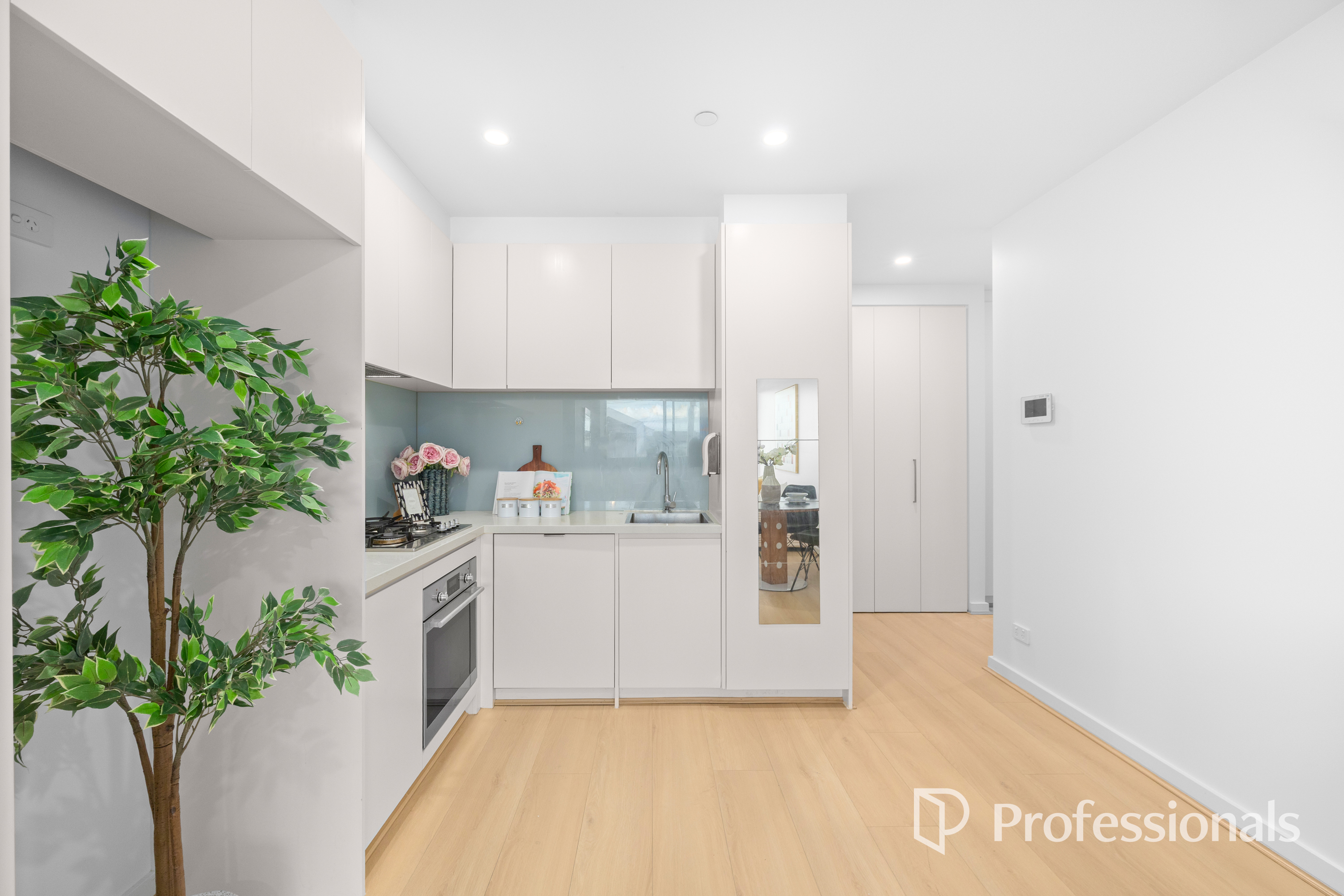 FLAT 102 665 CENTRE ROAD, BENTLEIGH EAST VIC 3165 - Image 5
