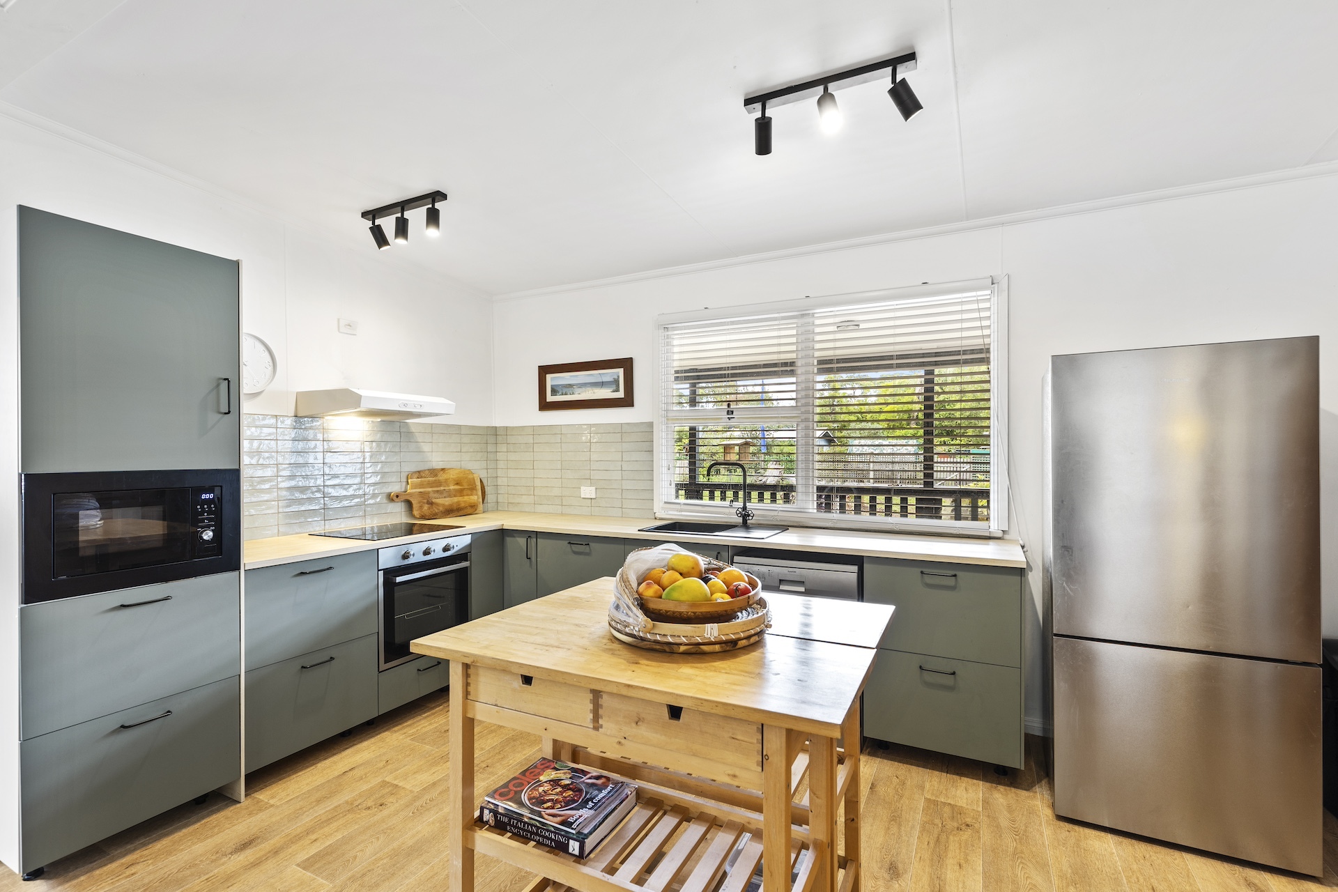 3 Thorne Street, Lake Conjola, NSW 2539 - Image 4