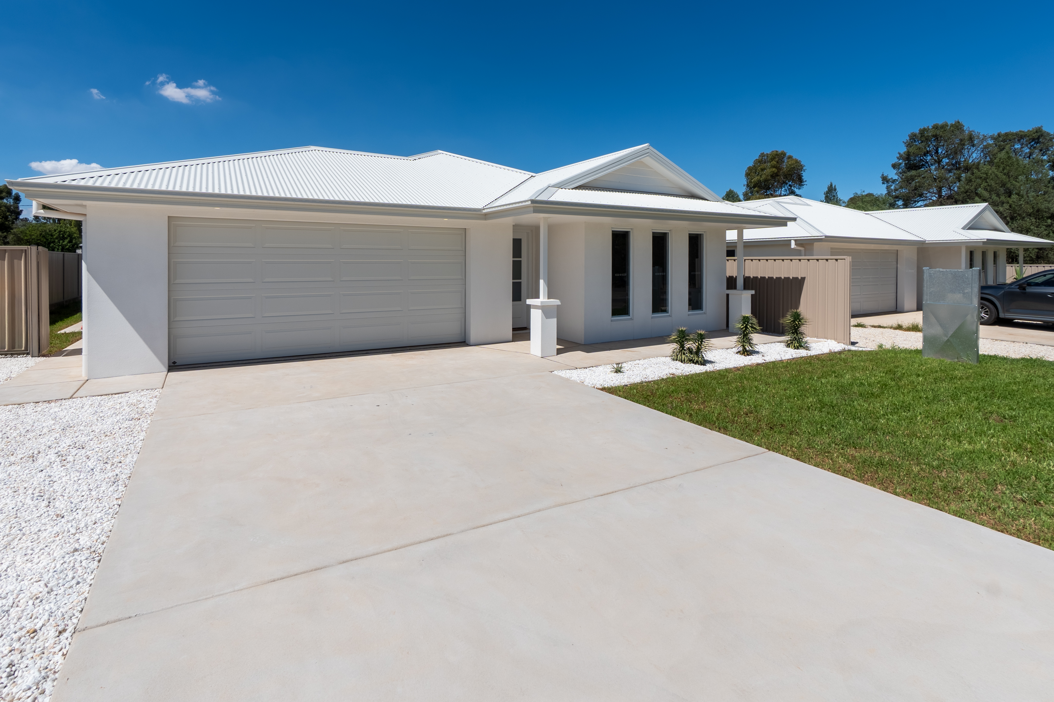 3-bedroom house at Unit A/21 Kingdon Drive, Coolamon, Nsw, 2701, Coolamon, New South Wales