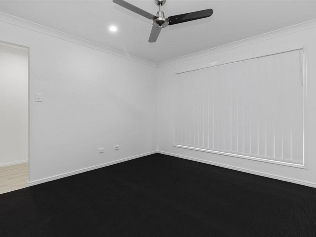 74 Bayswood Circuit, Redland Bay, QLD 4165 - Image 9