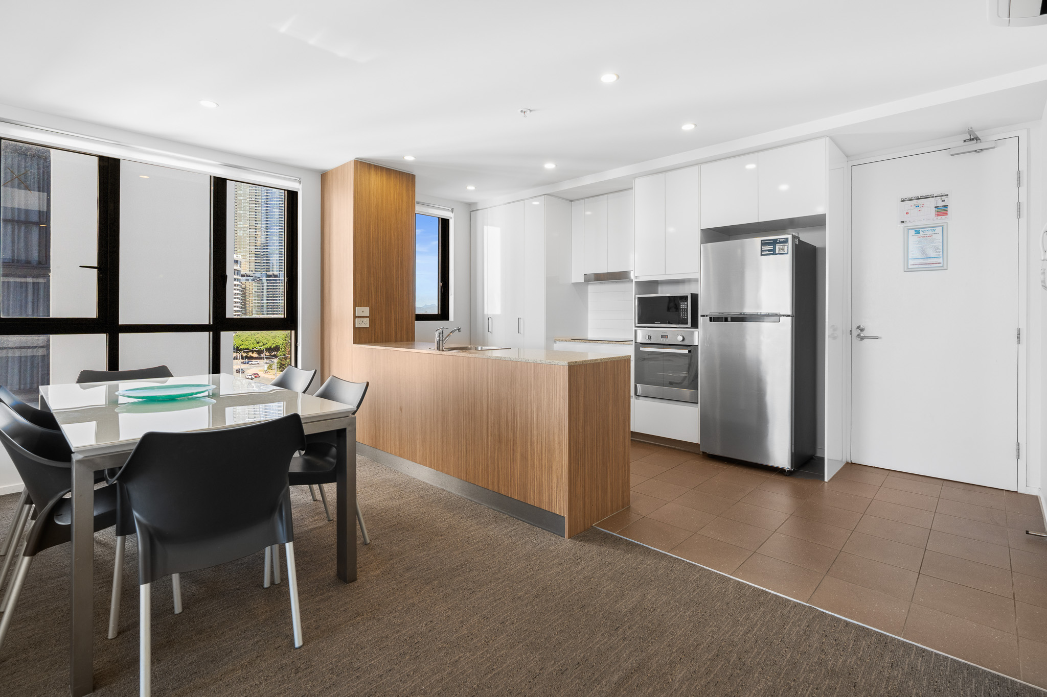 39/2729-2733 Gold Coast Highway, Broadbeach, Qld, 4218 - Image 3