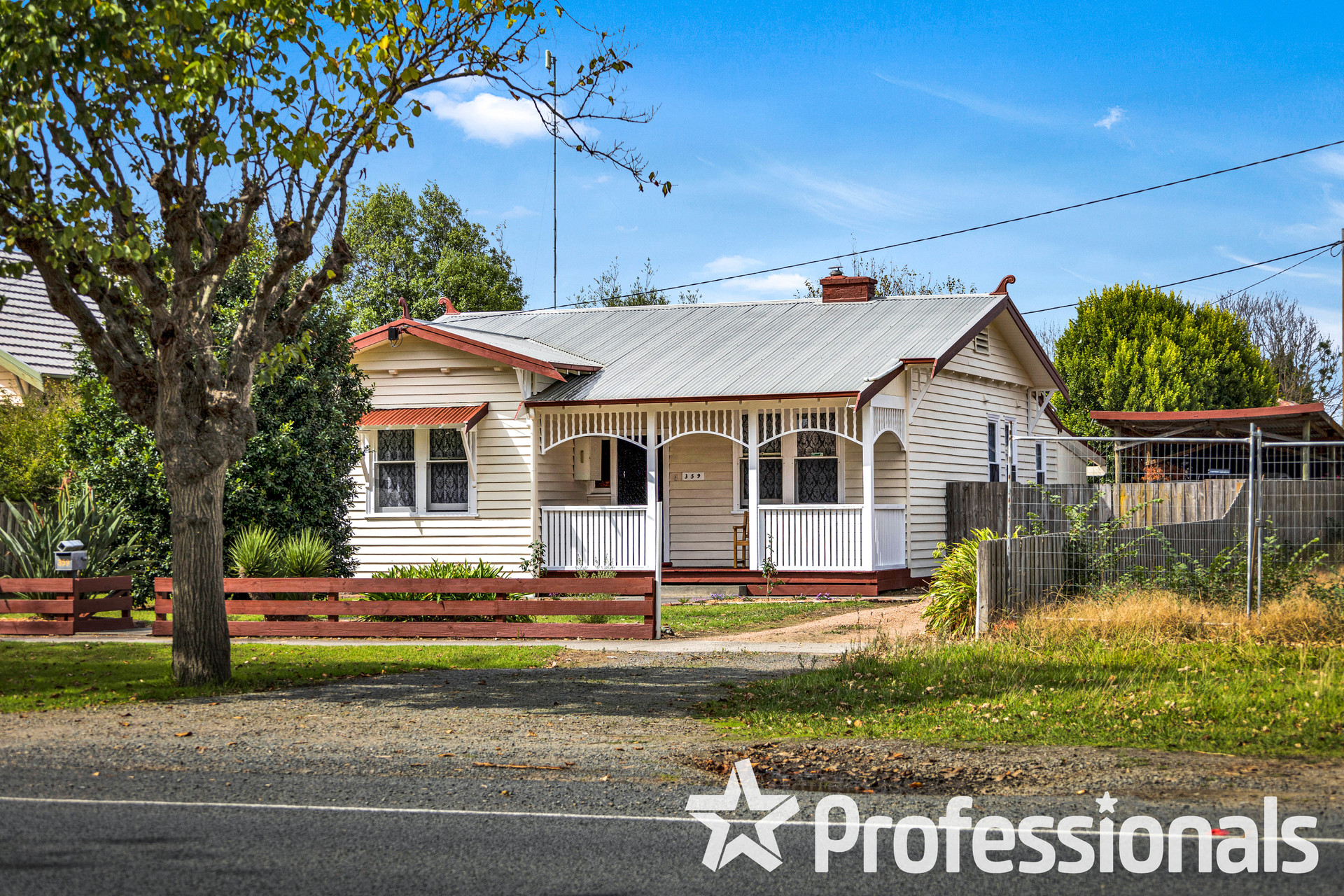 359 Commercial Road, Yarram, VIC 3971 - Image 1