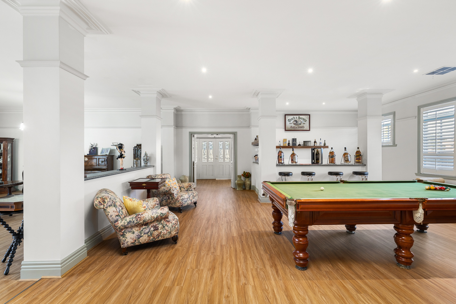 5-bedroom house at 4 REEVE DRIVE, Keilor VIC 3036, Brimbank, Victoria