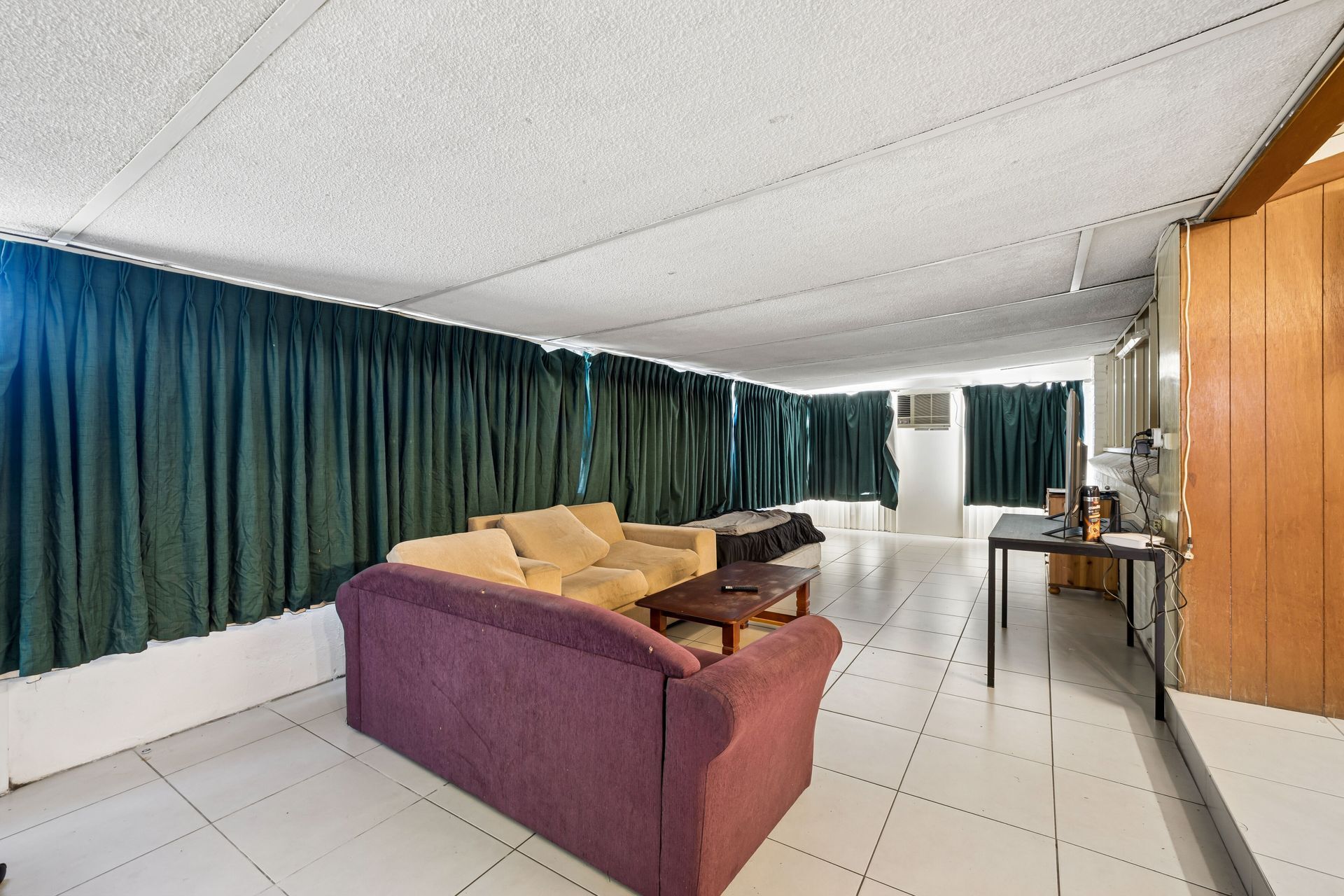 17 Pegus Street, Thornlie WA 6108 - Image 4