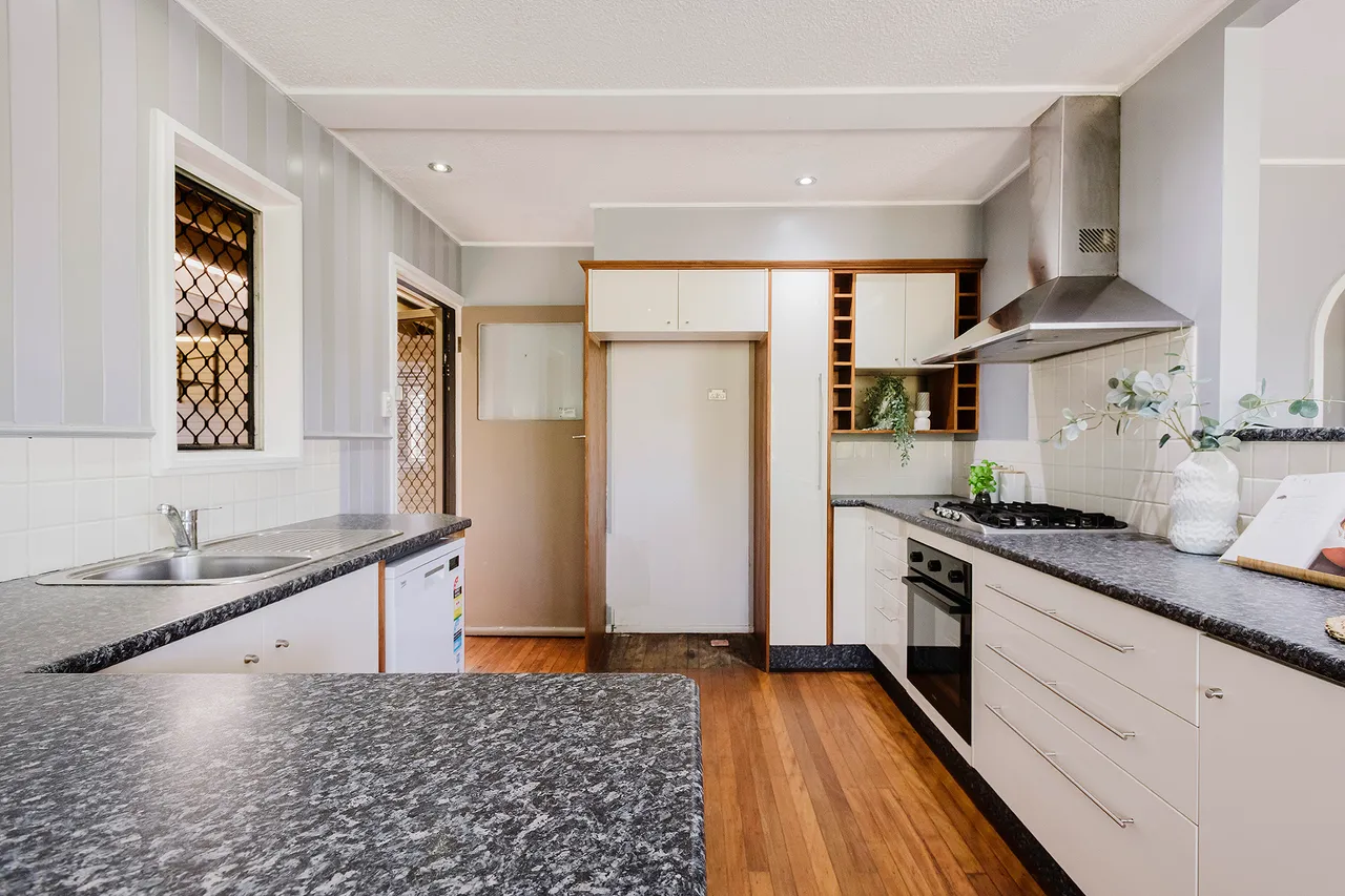 28 Gordon Road, Ferny Hills, QLD 4055 - Image 7