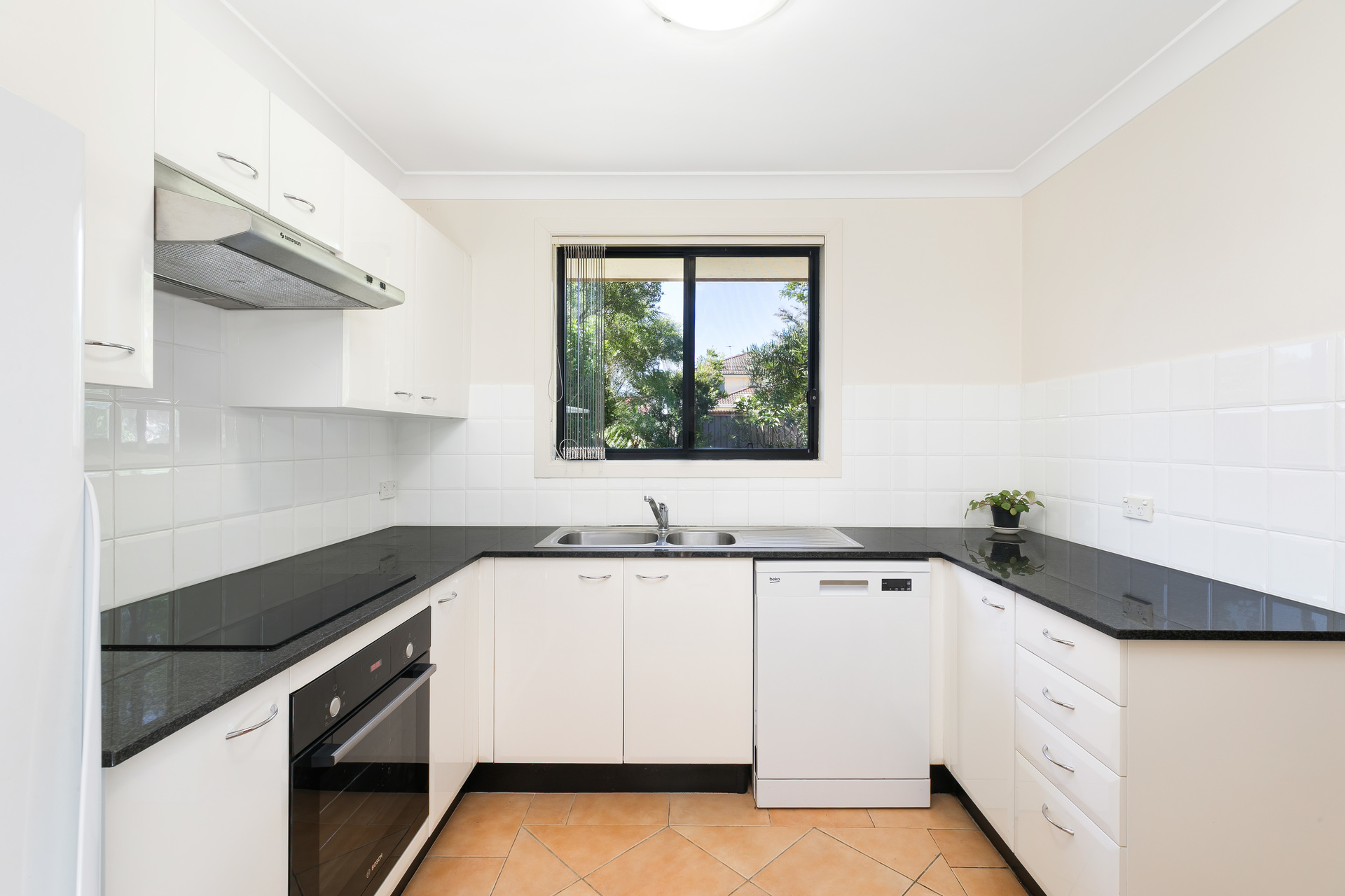 4-bedroom unit at 1 16 BULWARRA STREET, CARINGBAH SOUTH NSW 2229, Sutherland, New South Wales