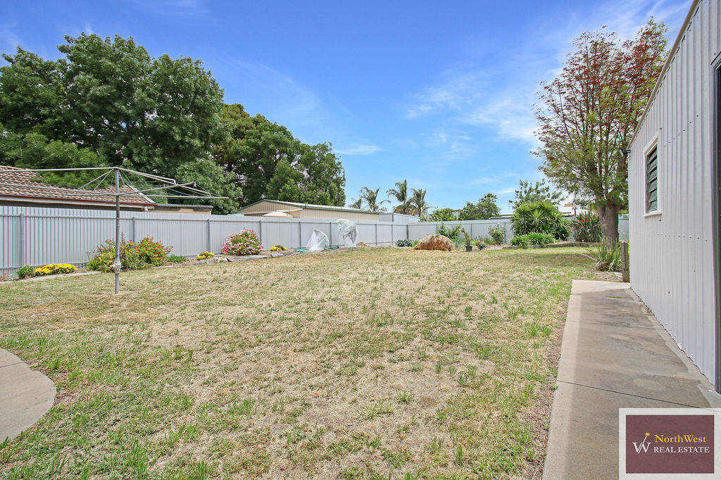 3-bedroom house at 116 JAMOUNEAU STREET, Warracknabeal VIC 3393, Yarriambiack, Victoria