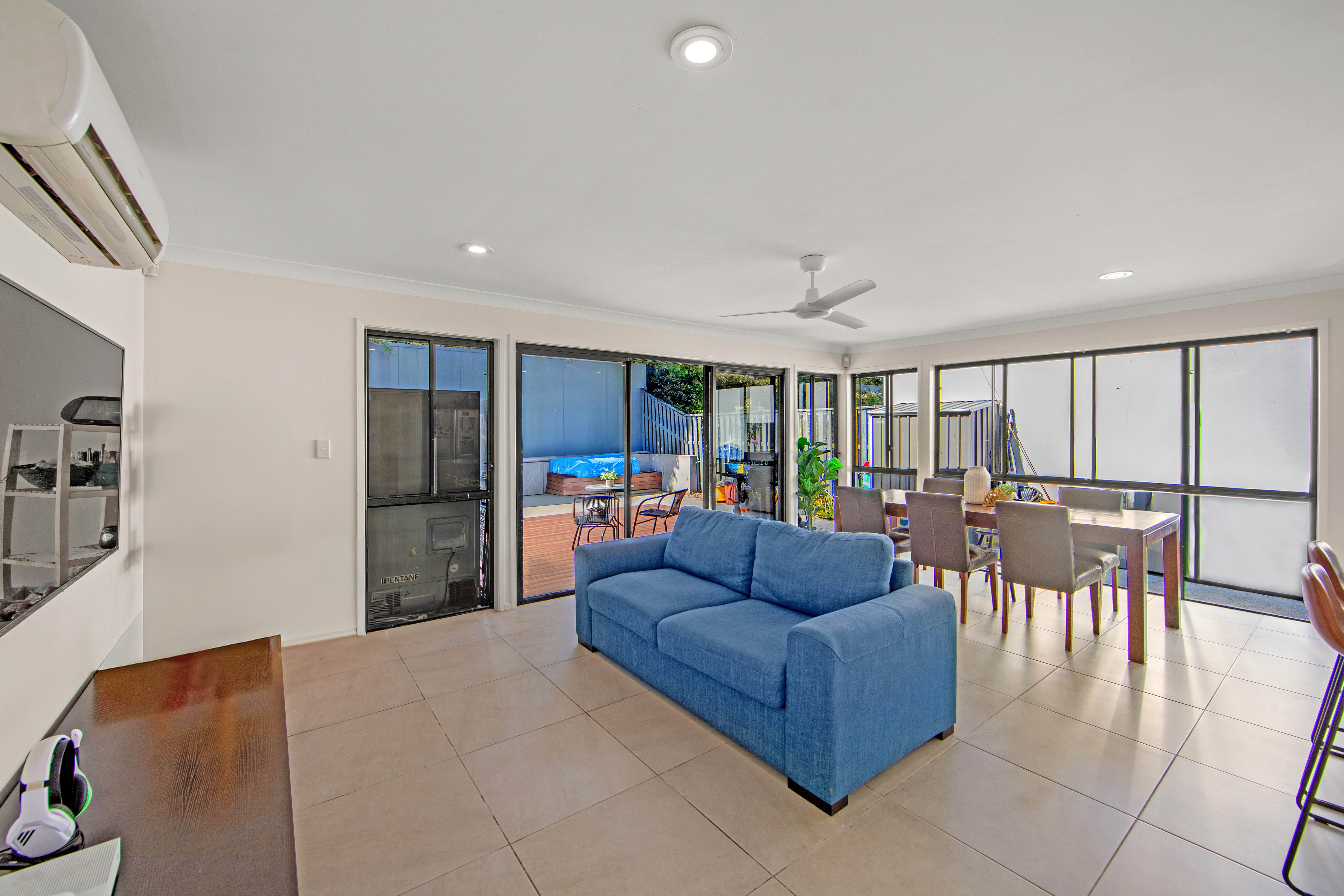 21 Blackwattle Circuit, Arundel, Qld, 4214 - Image 4