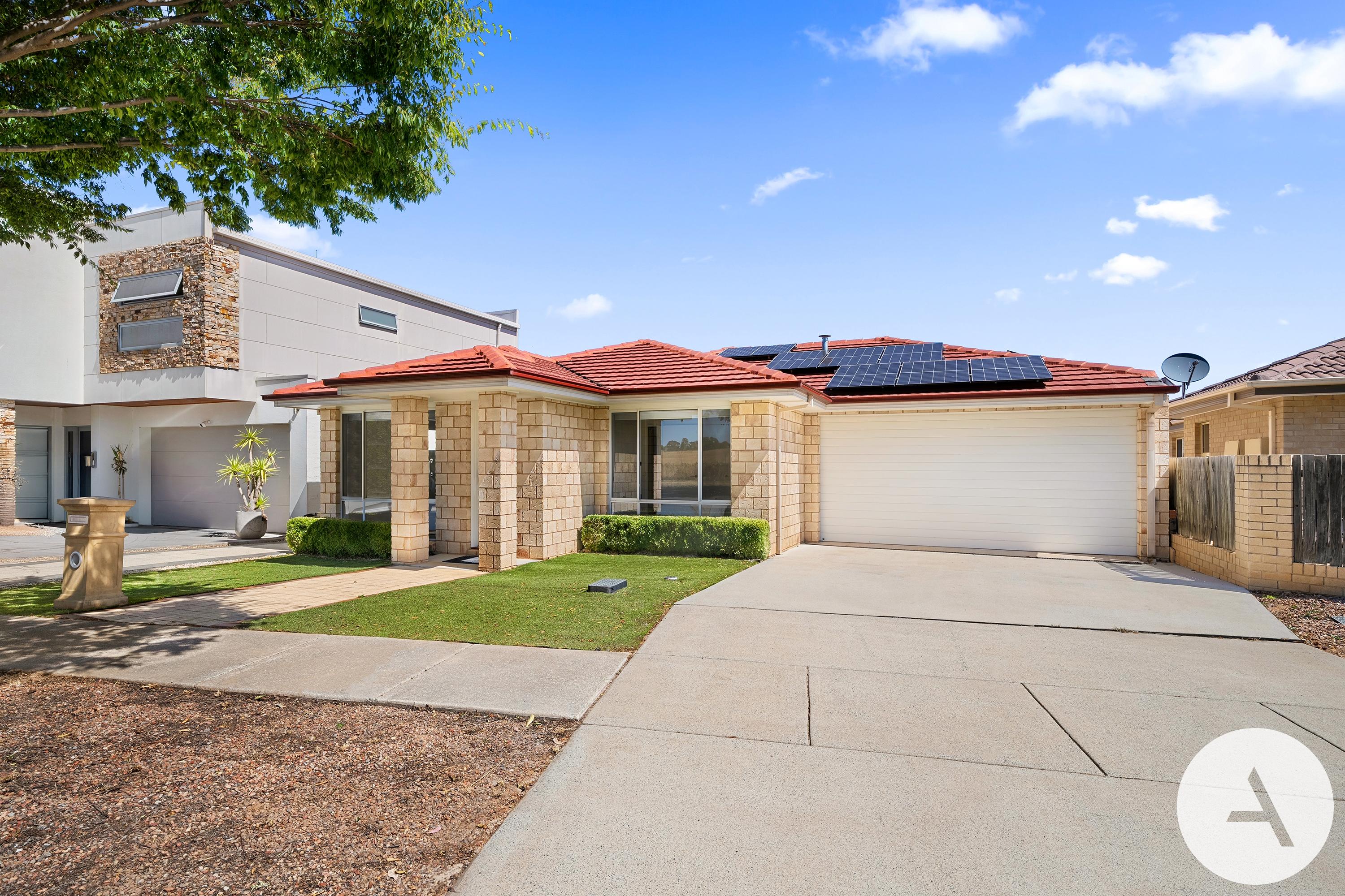 3-bedroom house at 21 Ormiston Cct, Harrison, Act, 2914, Unincorporated Act, Australian Capital Territory