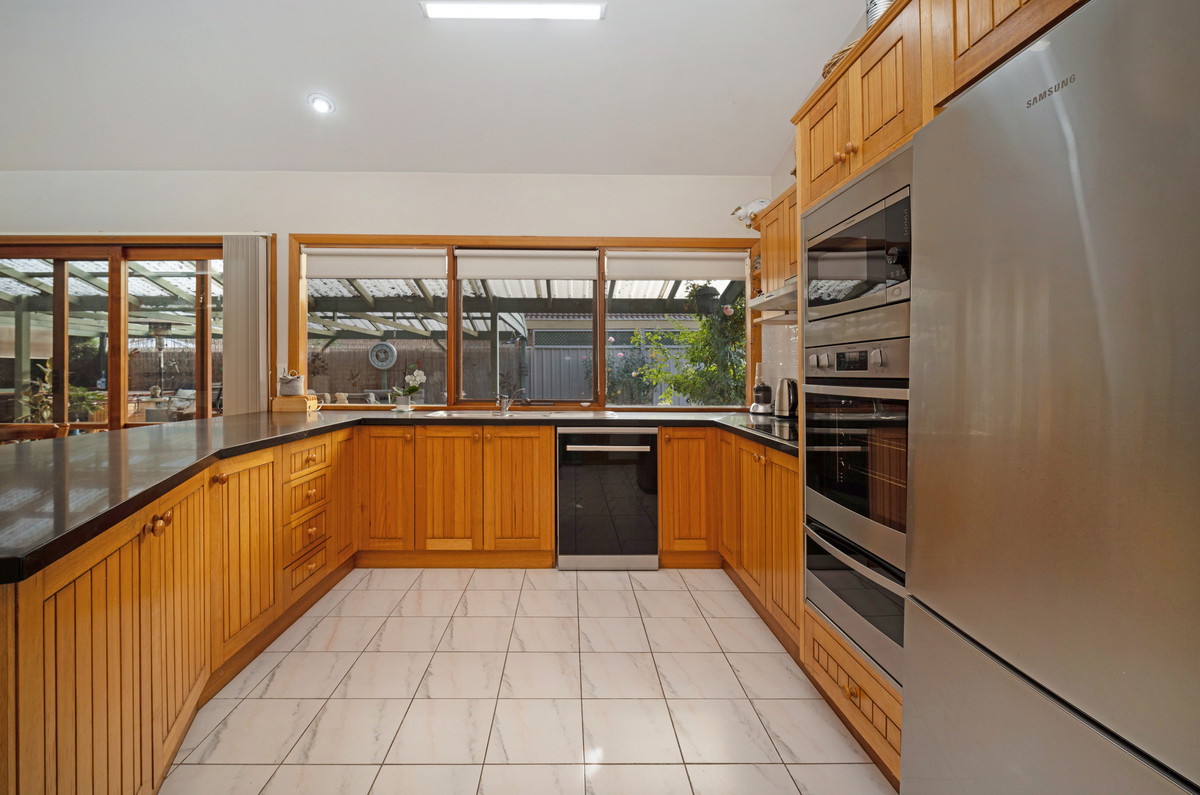 6 Moodie Avenue, Hamilton, Vic, 3300 - Image 6
