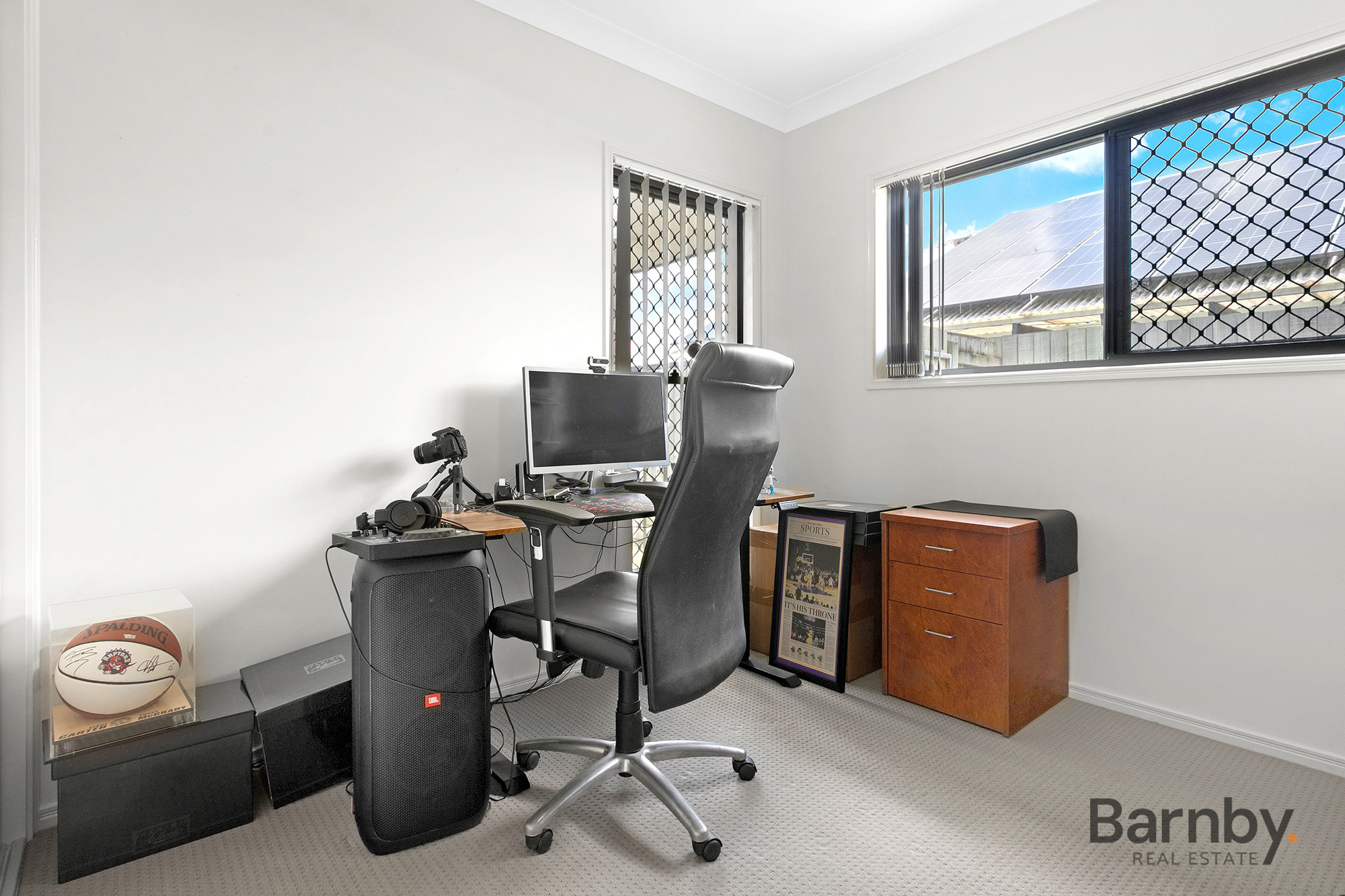 5-bedroom unit at 5 Esther Place, Nambour, QLD 4560, Sunshine Coast, Queensland