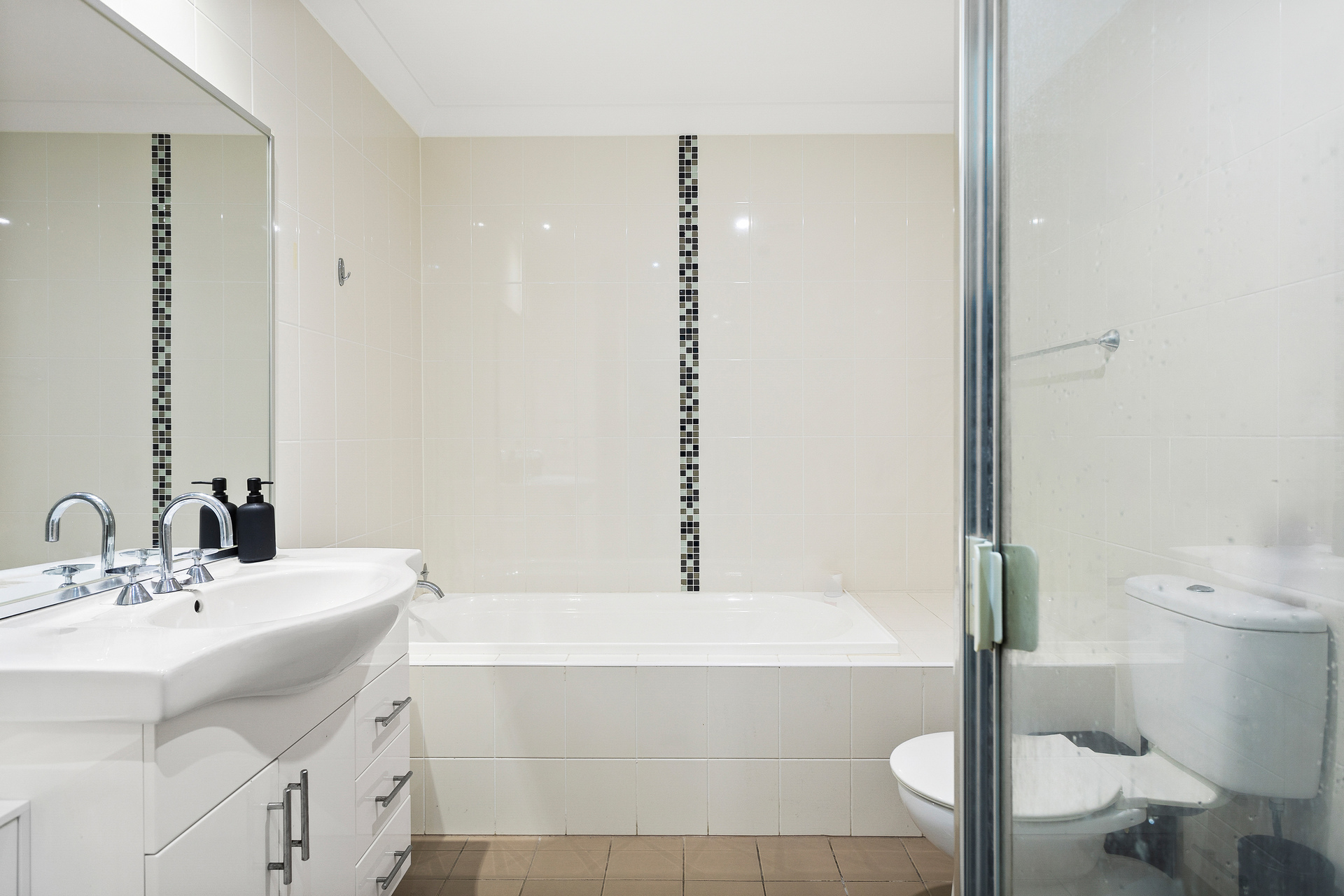 5-7 Stewart Street, Wollongong, NSW 2500 - Image 8