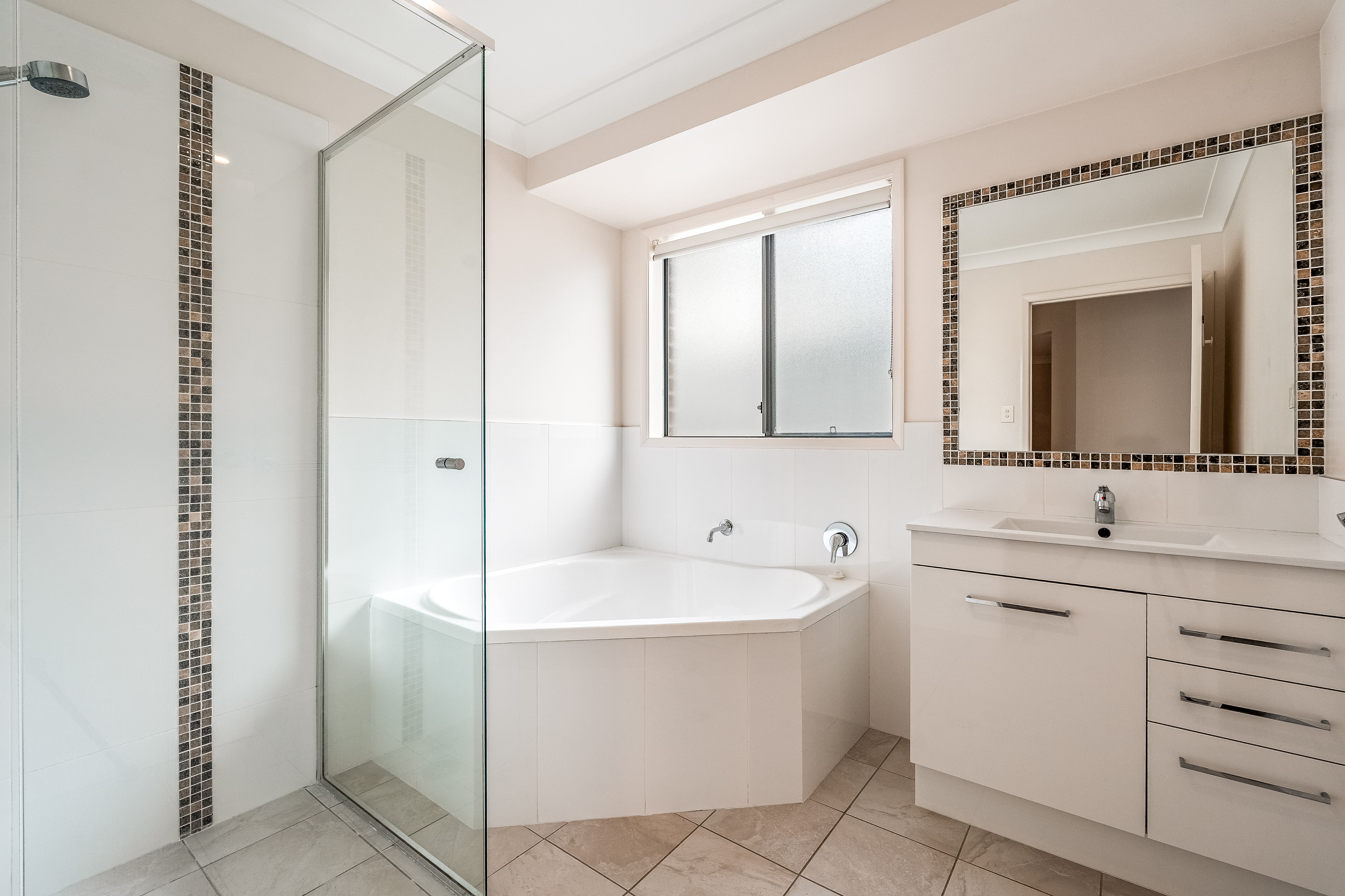 3-bedroom unit at UNIT 2 10 AVALON AVENUE, Wollongbar NSW 2477, Ballina, New South Wales