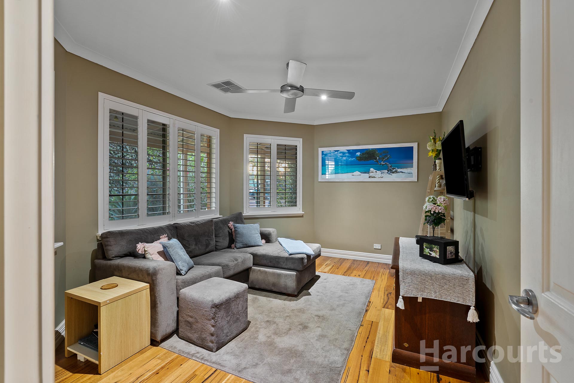 17 WATTLEGLEN AVENUE, Erskine WA 6210 - Image 10