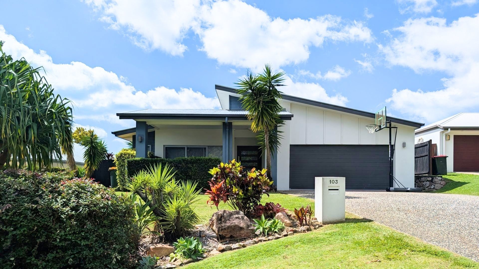 103 RIDGEVIEW DRIVE, Peregian Springs QLD 4573 - Image 1