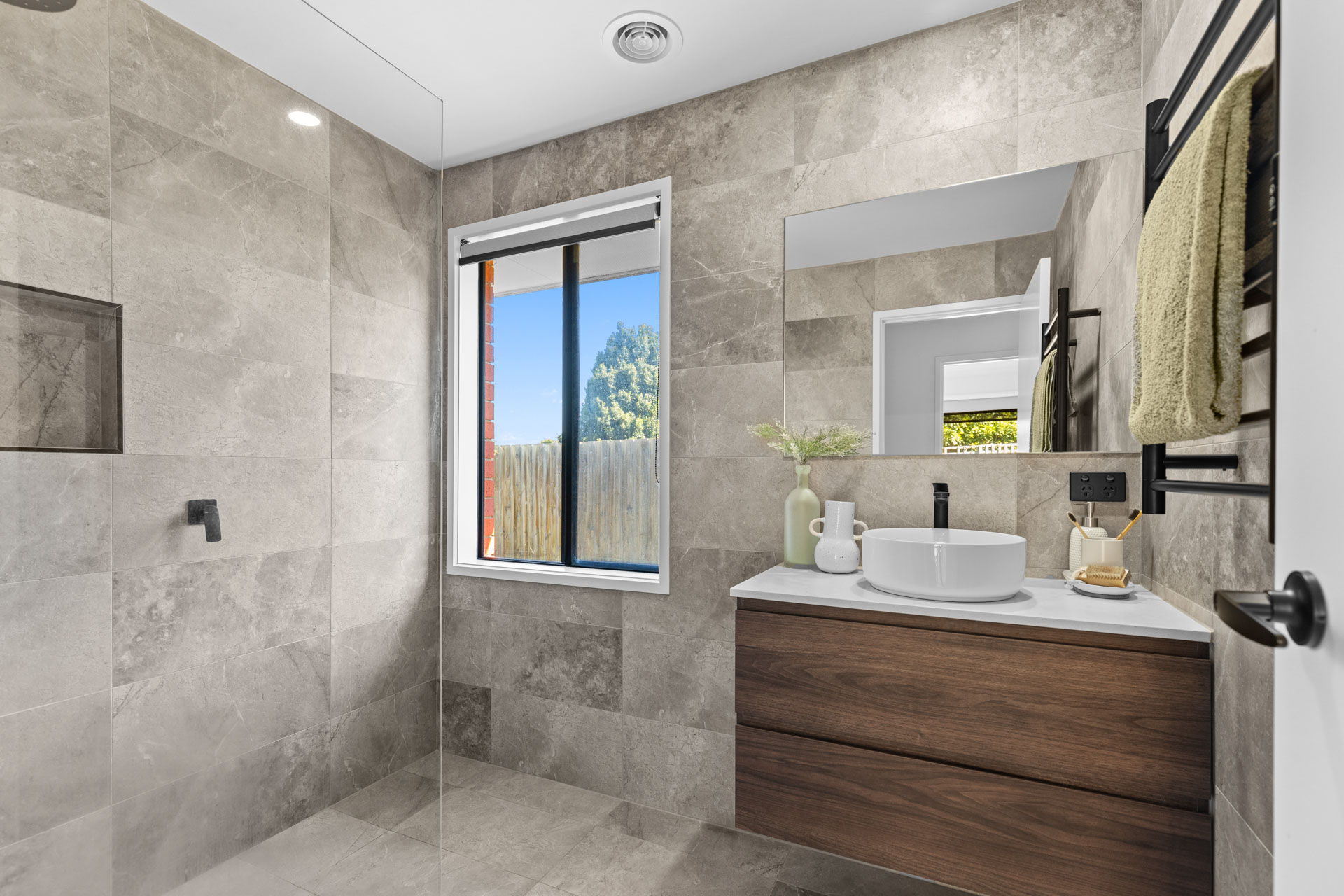 4-bedroom house at 10 Bluegrass Walk, Frankston, VIC 3199, Frankston, Victoria