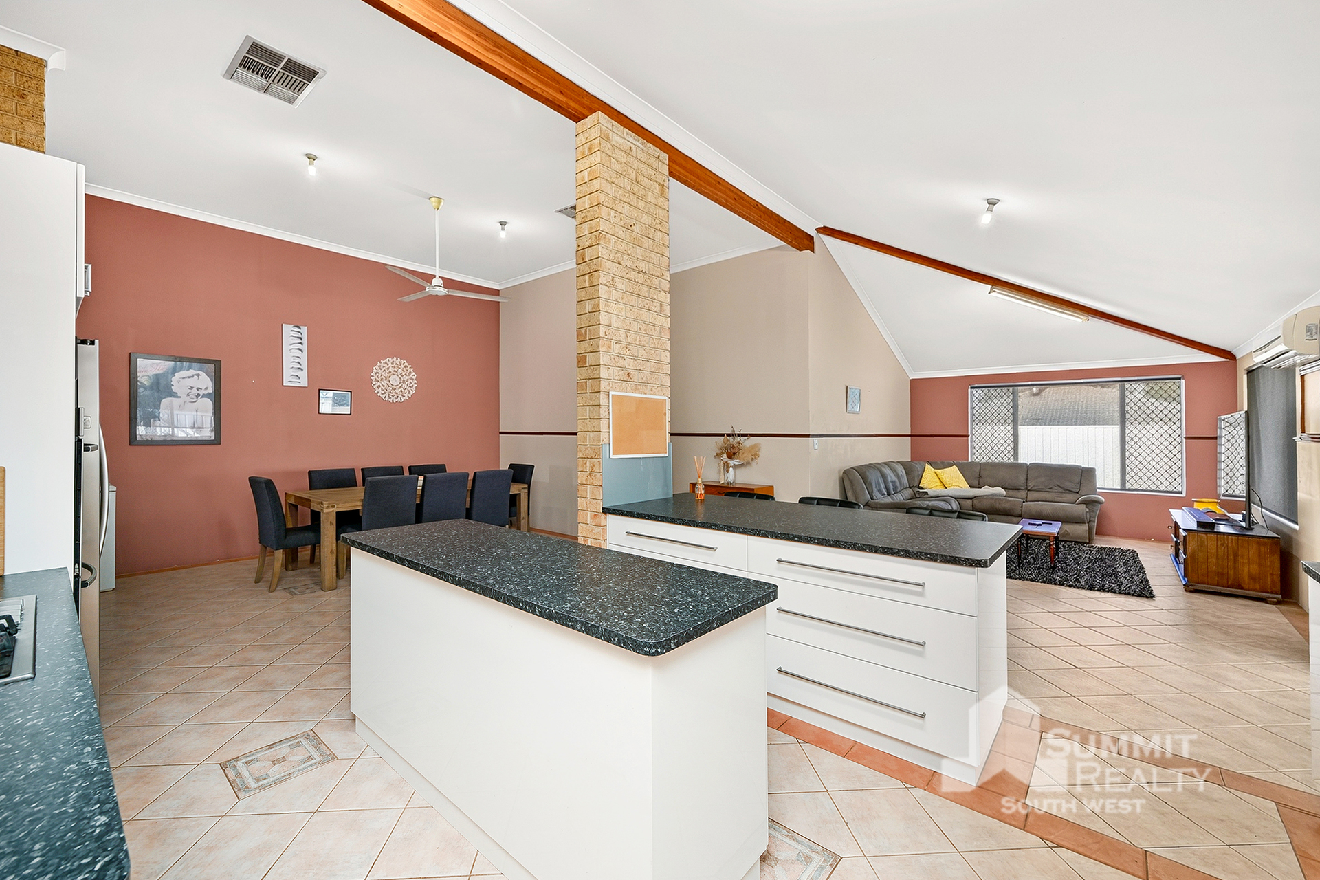 4-bedroom house at 7 CELOSIA WAY, Glen Iris WA 6230, Bunbury, Western Australia