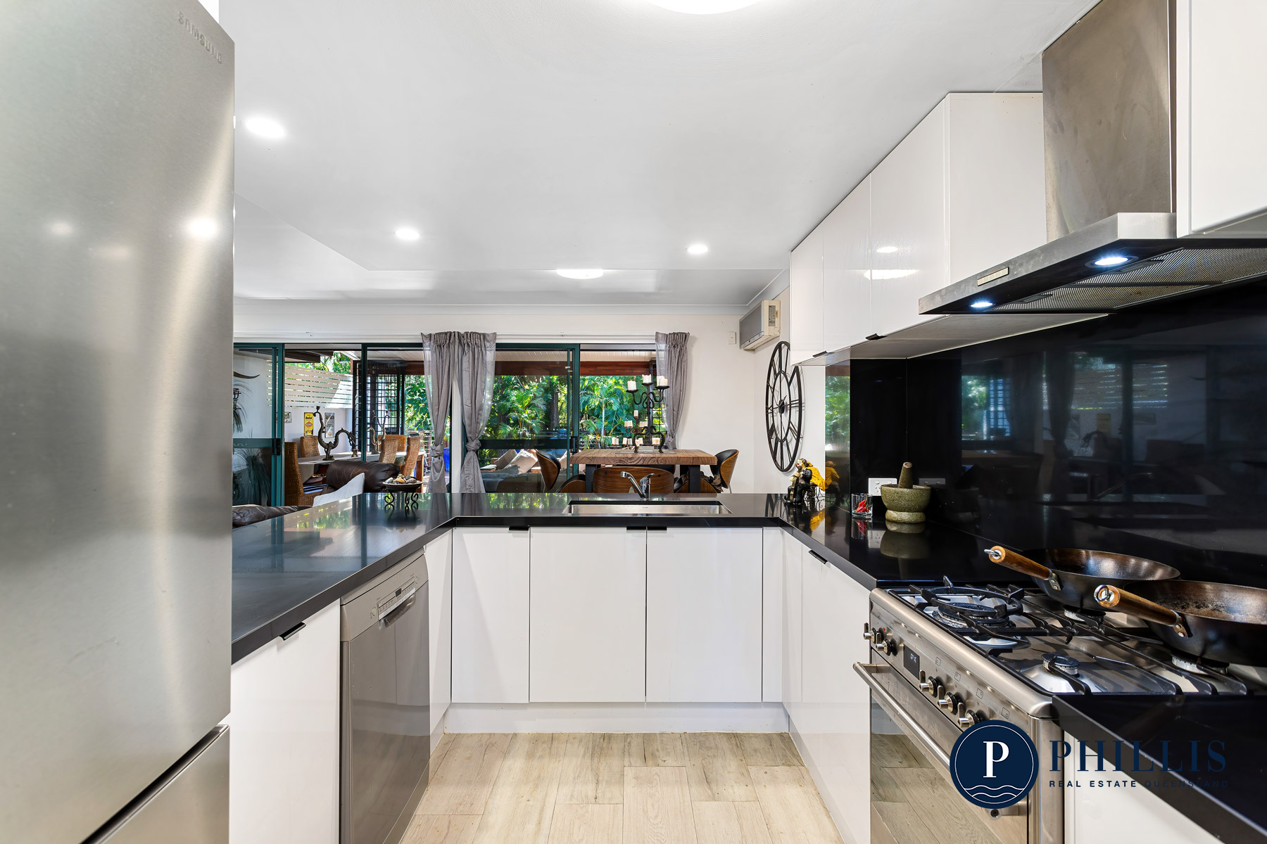 2/19 Santa Barbara Road, Hope Island, QLD 4212 - Image 6