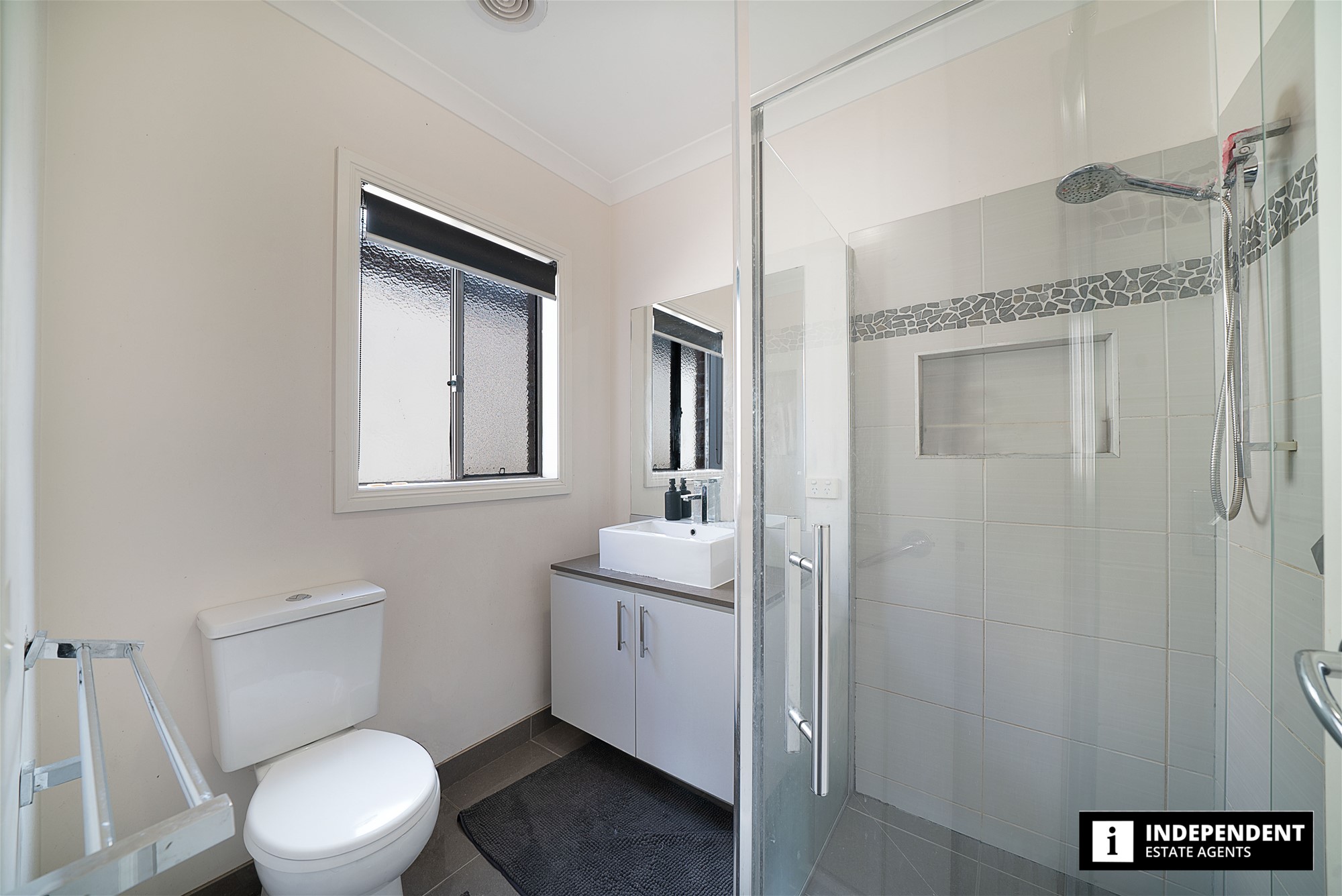 19 Oldbridge Boulevard, Weir Views, VIC 3338 - Image 10