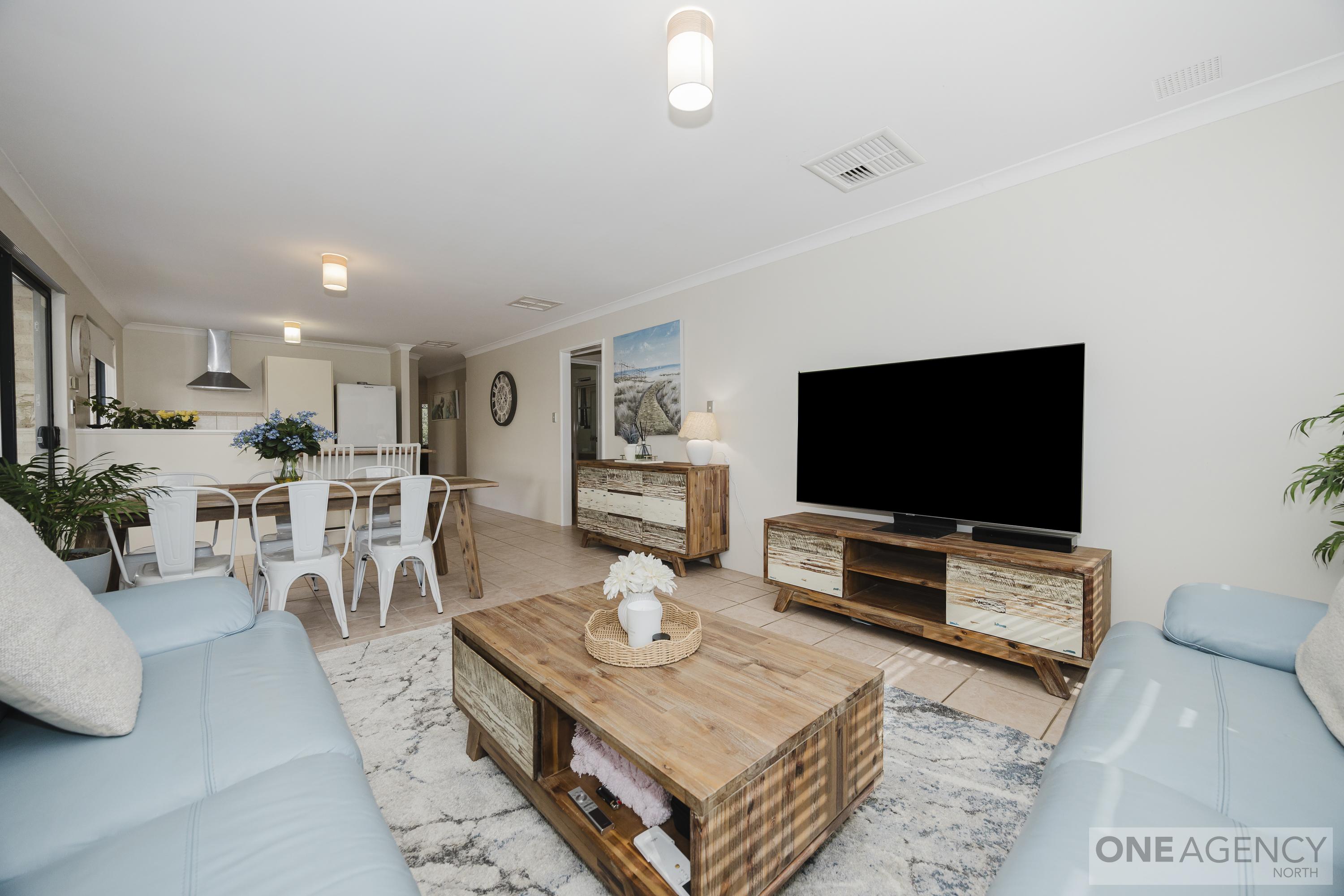 12 BELLINI AVENUE, Ellenbrook WA 6069 - Image 10
